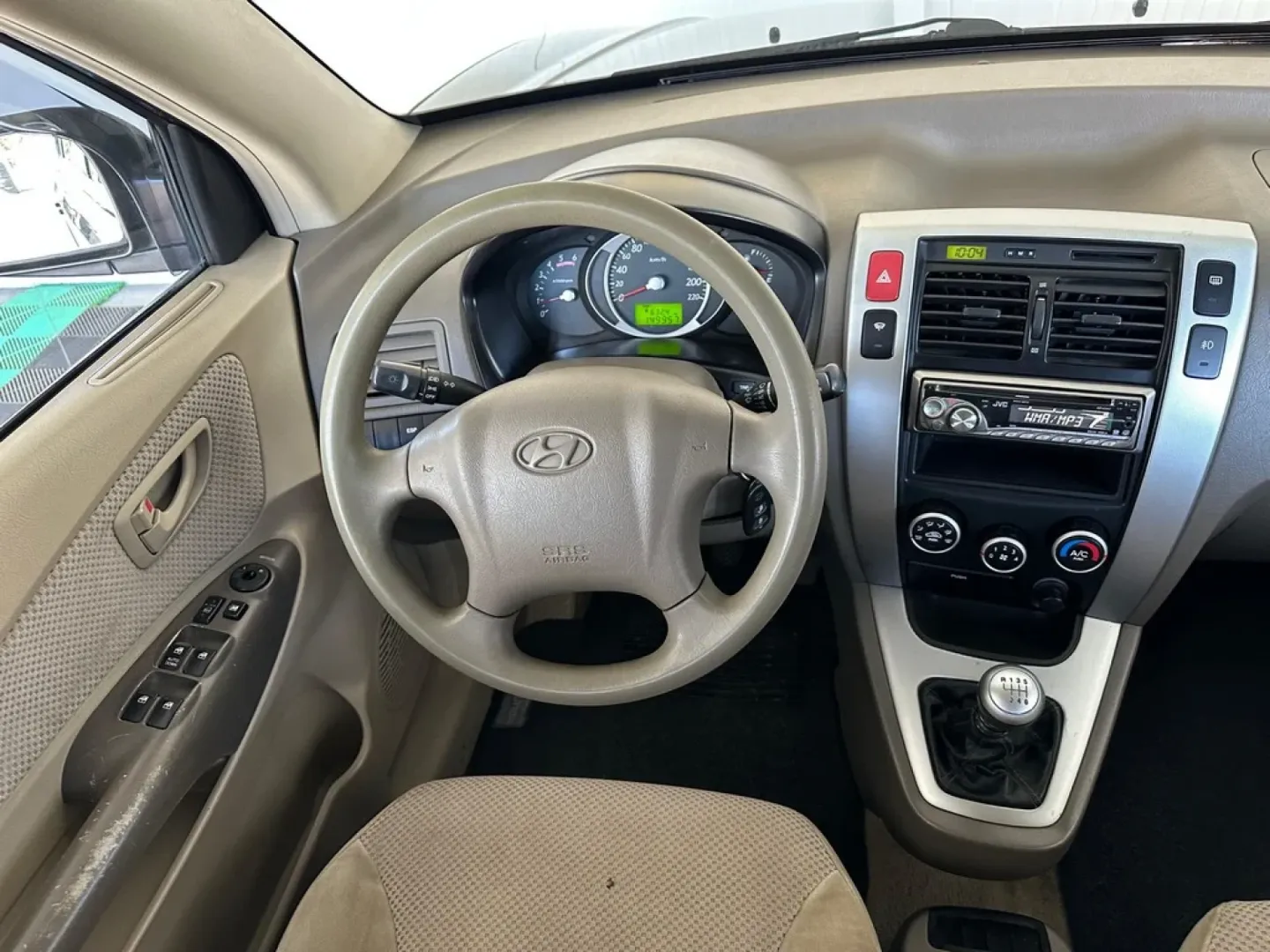 Cumpara/ Vinde online Hyundai Tucson 2008 SH, la cel mai bun pret pentru tine!