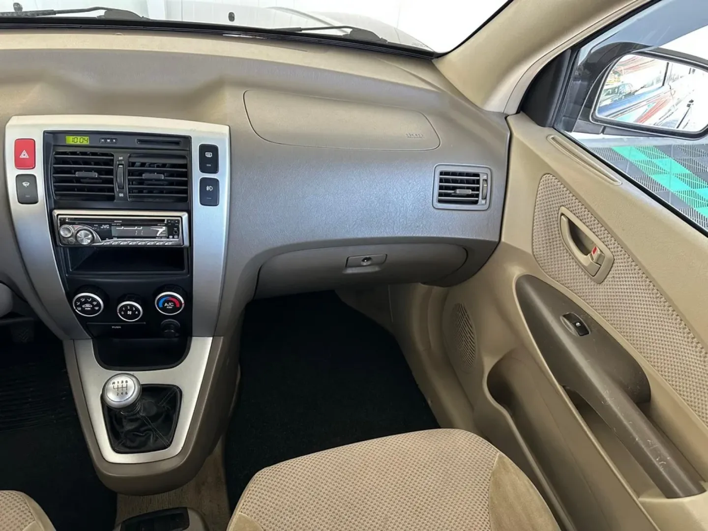 Cumpara/ Vinde online Hyundai Tucson 2008 SH, la cel mai bun pret pentru tine!