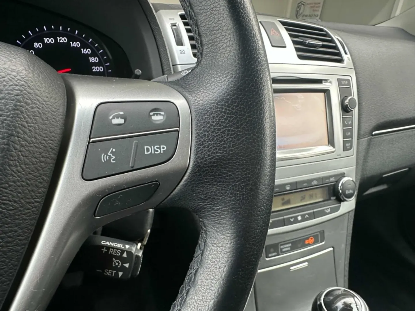 Cumpara/ Vinde online Toyota Avensis 2013 SH, la cel mai bun pret pentru tine!