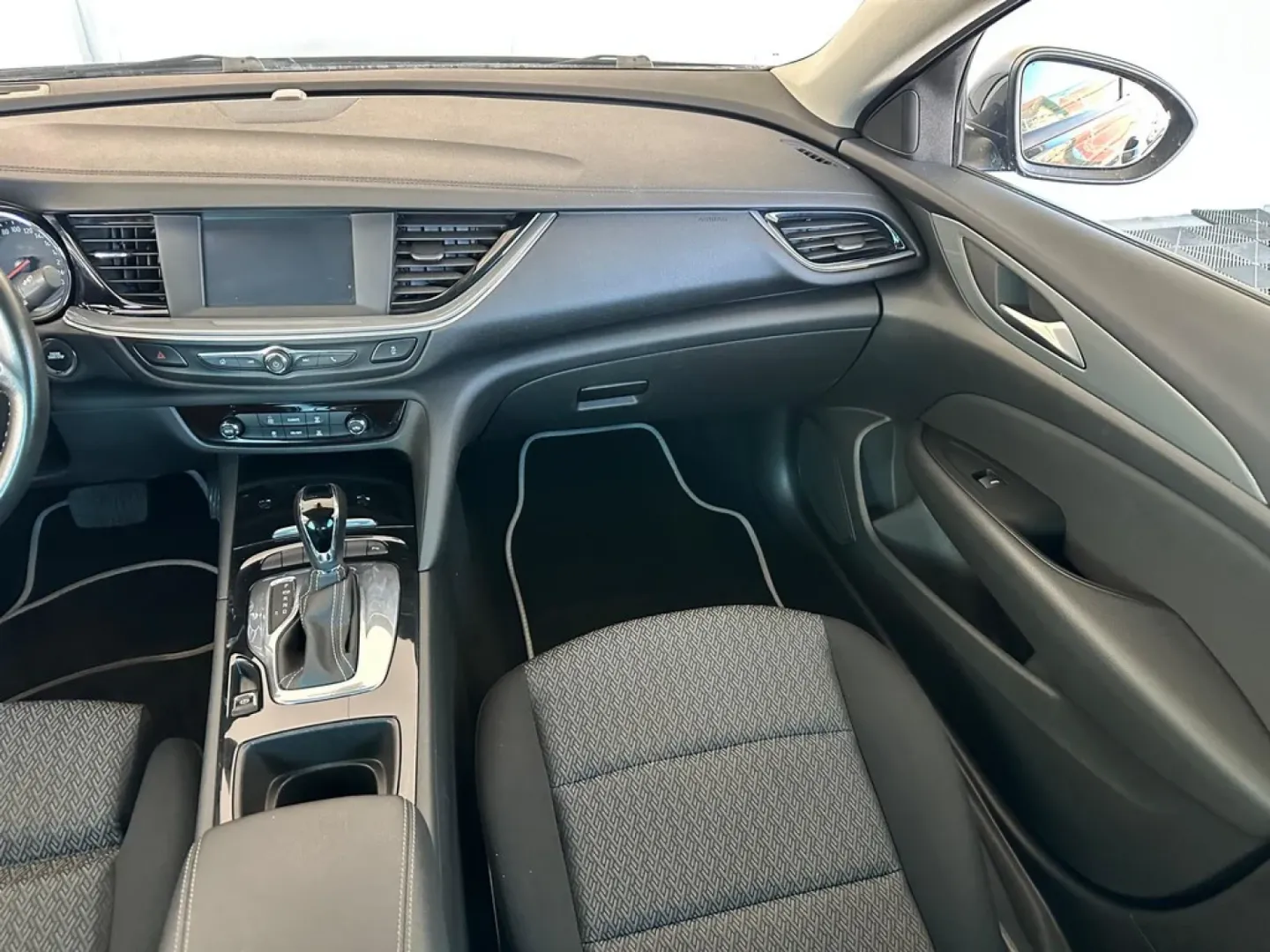 Cumpara/ Vinde online Opel Insignia 2019 SH, la cel mai bun pret pentru tine!