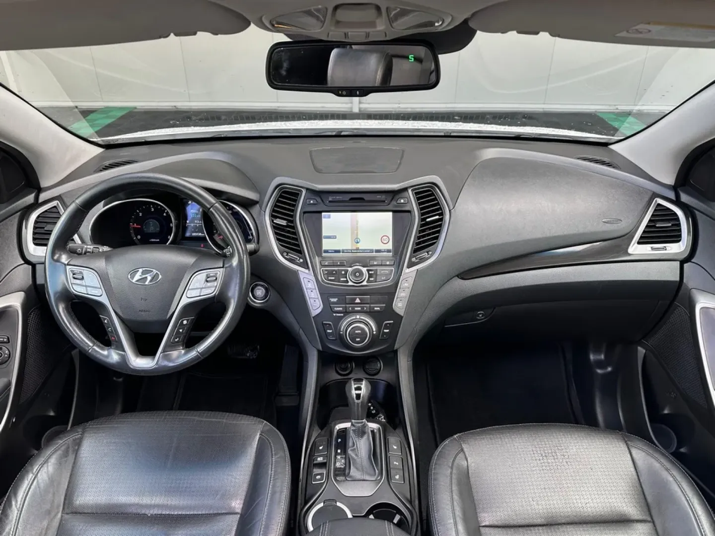 Cumpara/ Vinde online Hyundai Santa Fe 2013 SH, la cel mai bun pret pentru tine!