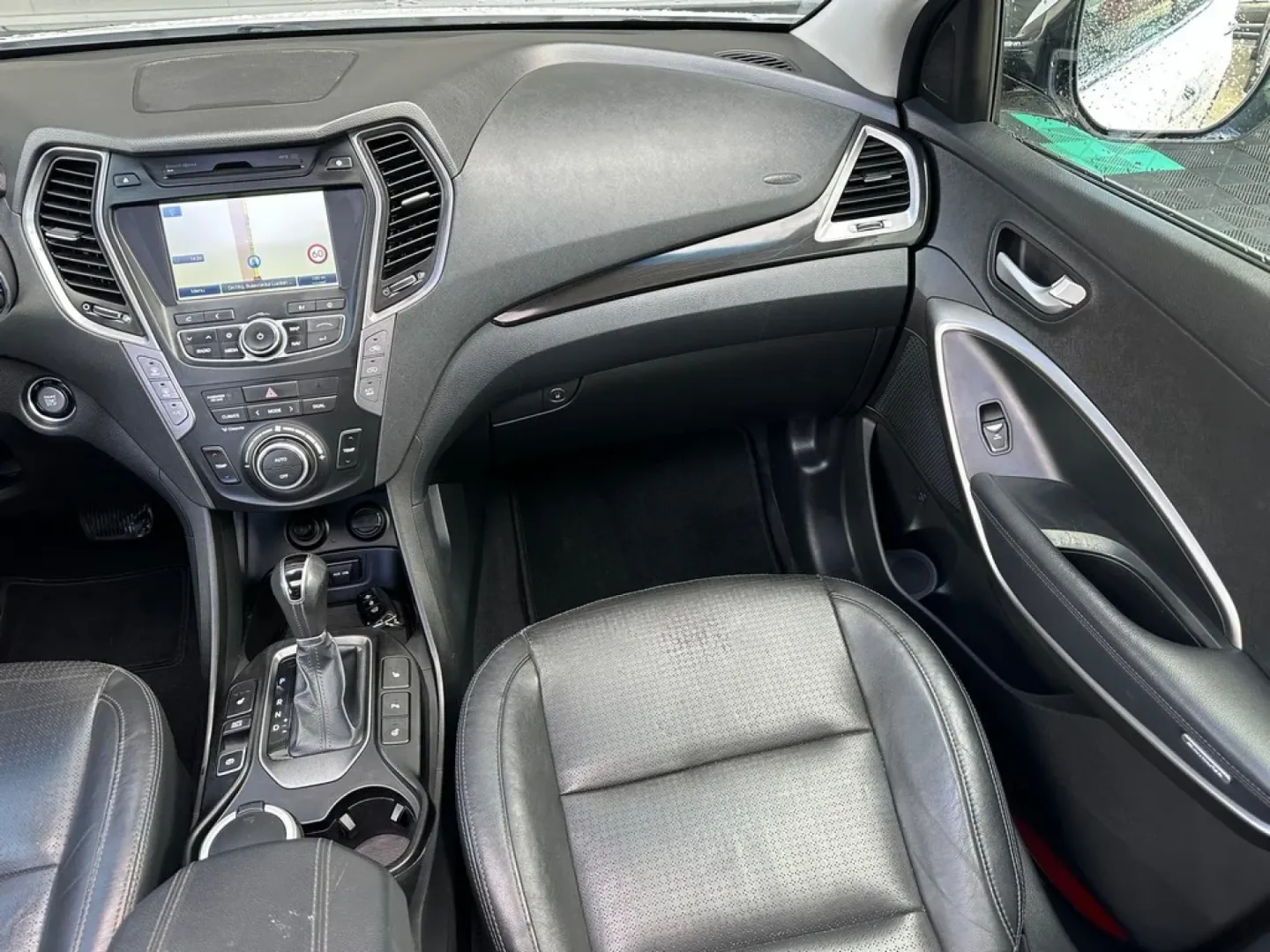 Cumpara/ Vinde online Hyundai Santa Fe 2013 SH, la cel mai bun pret pentru tine!