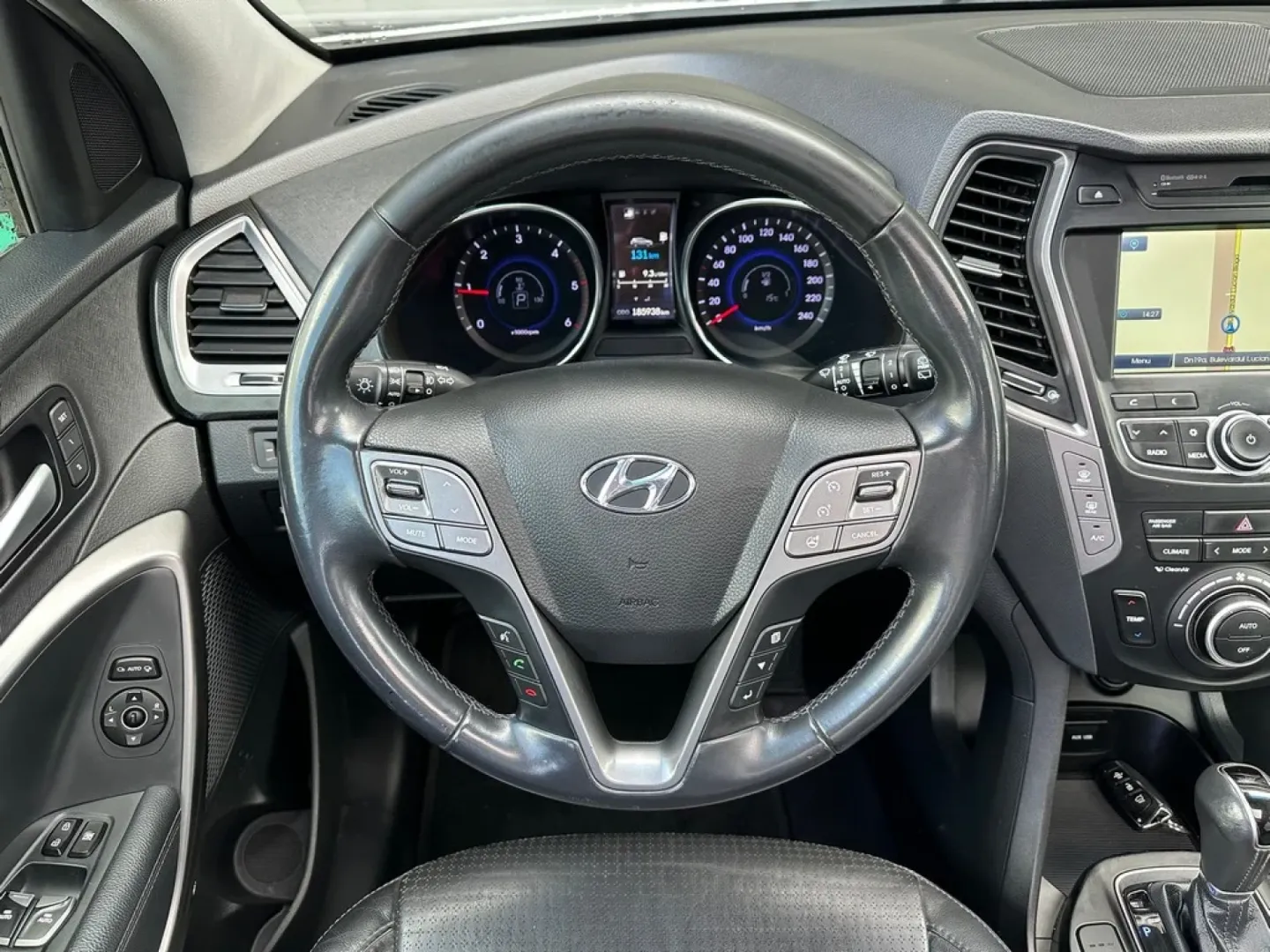 Cumpara/ Vinde online Hyundai Santa Fe 2013 SH, la cel mai bun pret pentru tine!