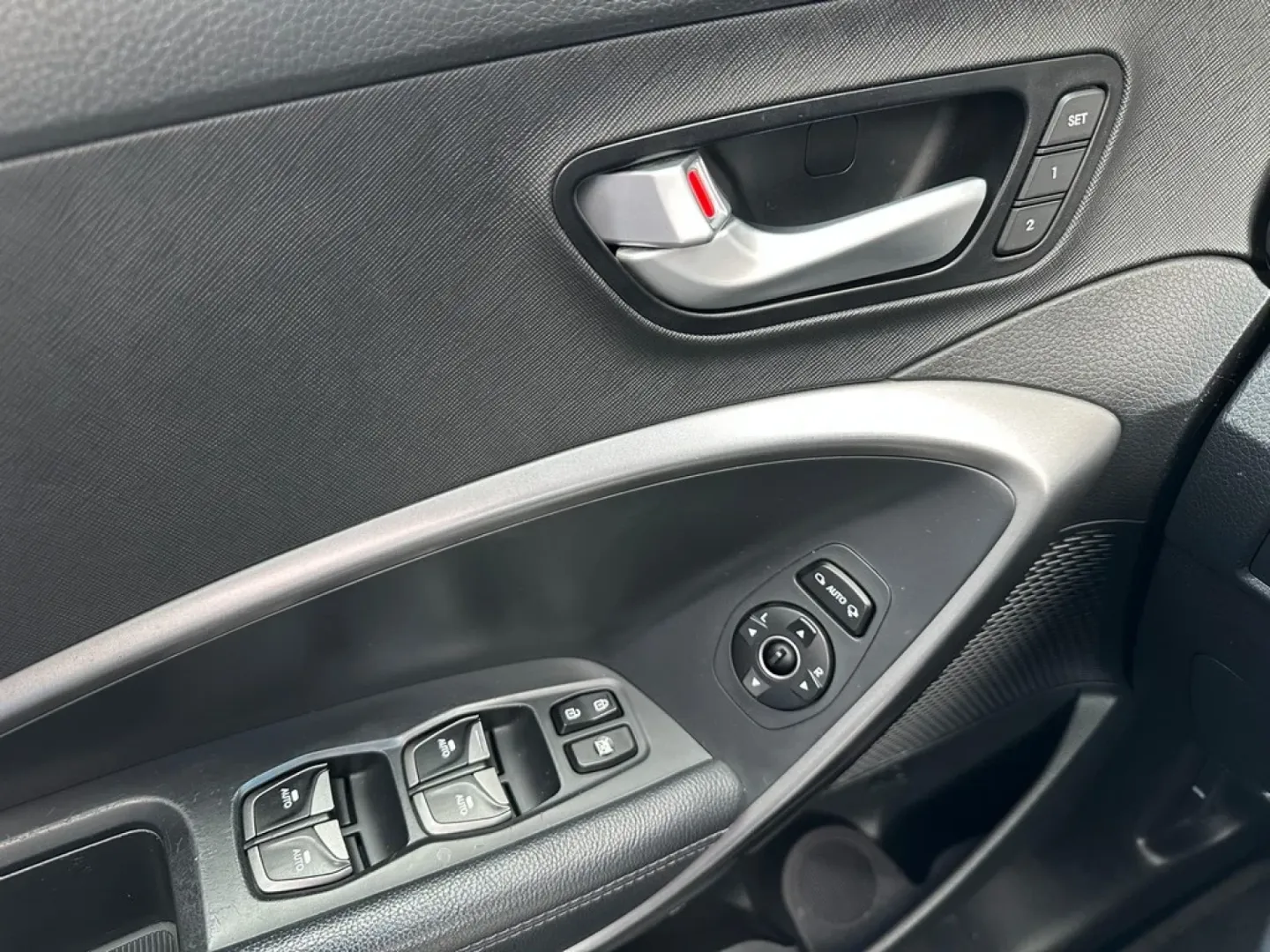 Cumpara/ Vinde online Hyundai Santa Fe 2013 SH, la cel mai bun pret pentru tine!