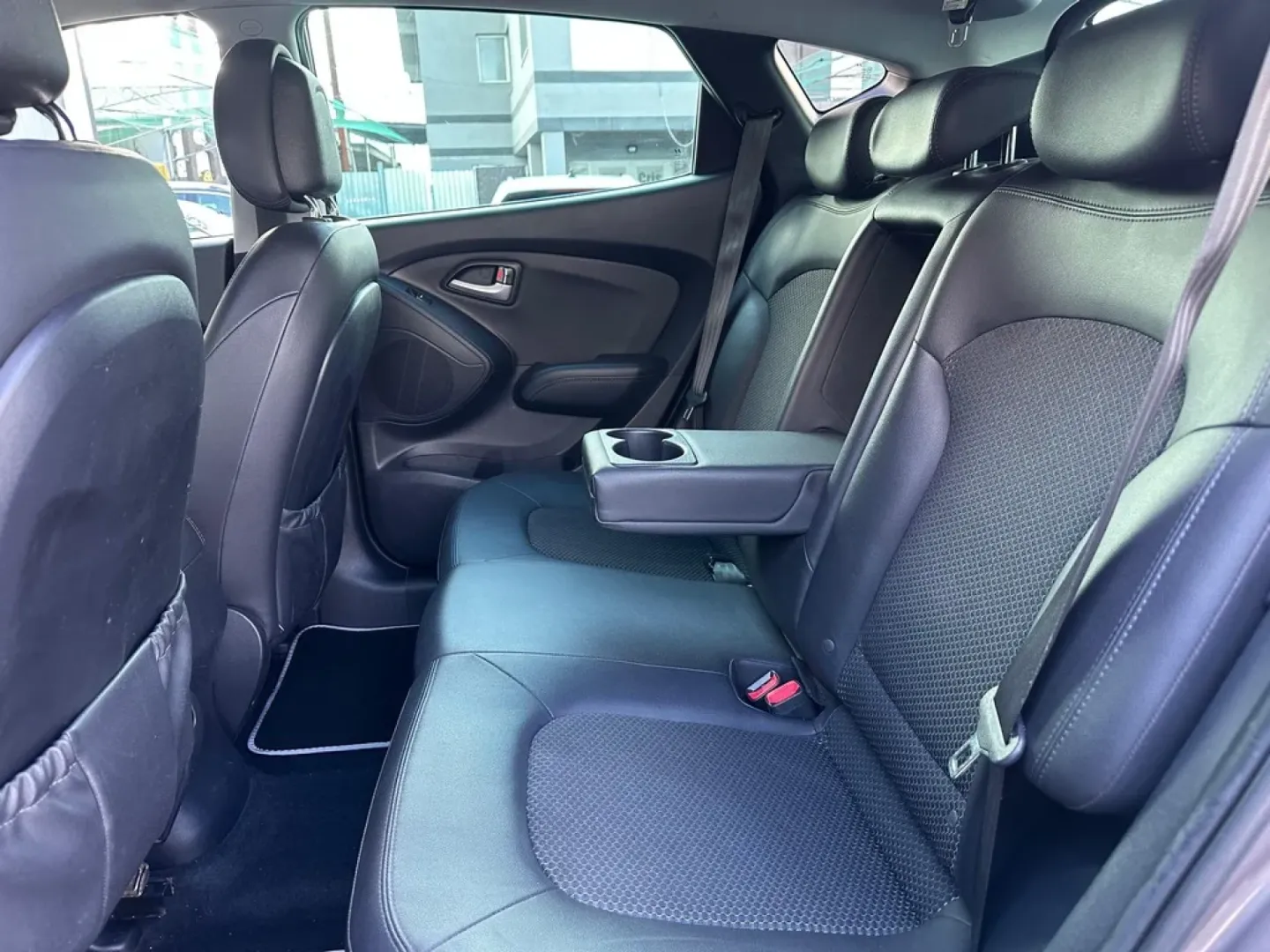 Cumpara/ Vinde online Hyundai ix35 2013 SH, la cel mai bun pret pentru tine!