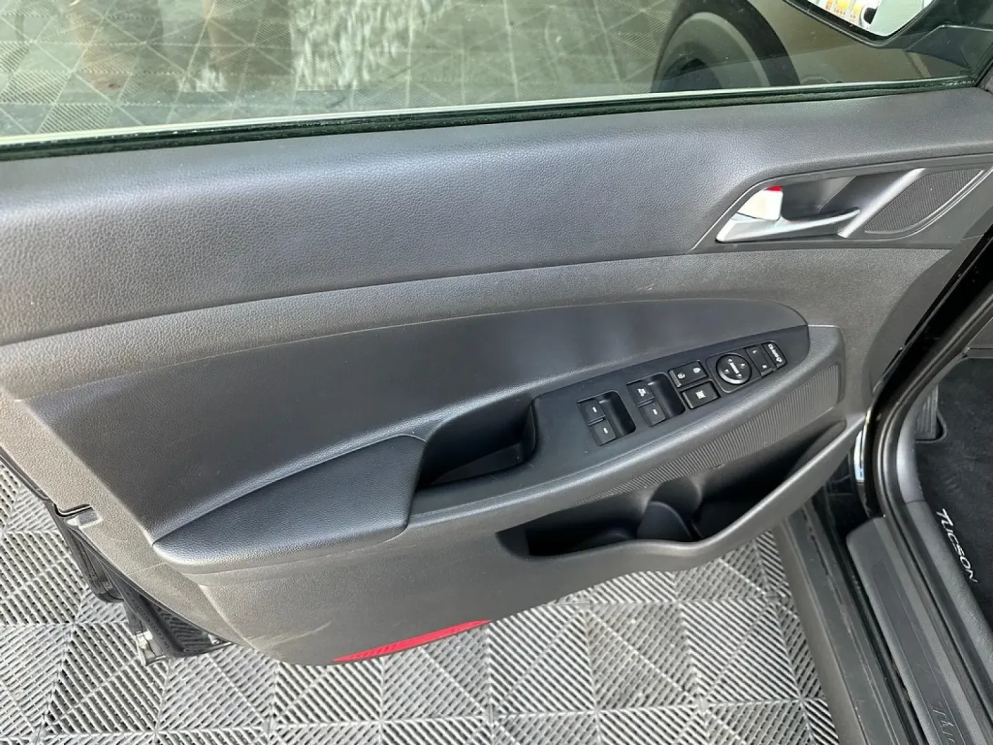 Cumpara/ Vinde online Hyundai Tucson 2016 SH, la cel mai bun pret pentru tine!