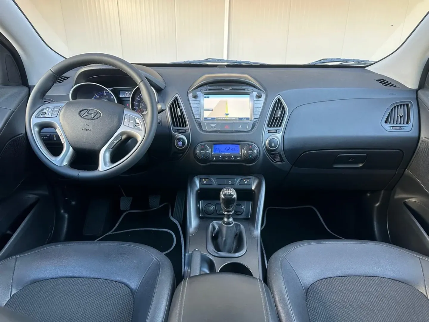 Cumpara/ Vinde online Hyundai ix35 2014 SH, la cel mai bun pret pentru tine!