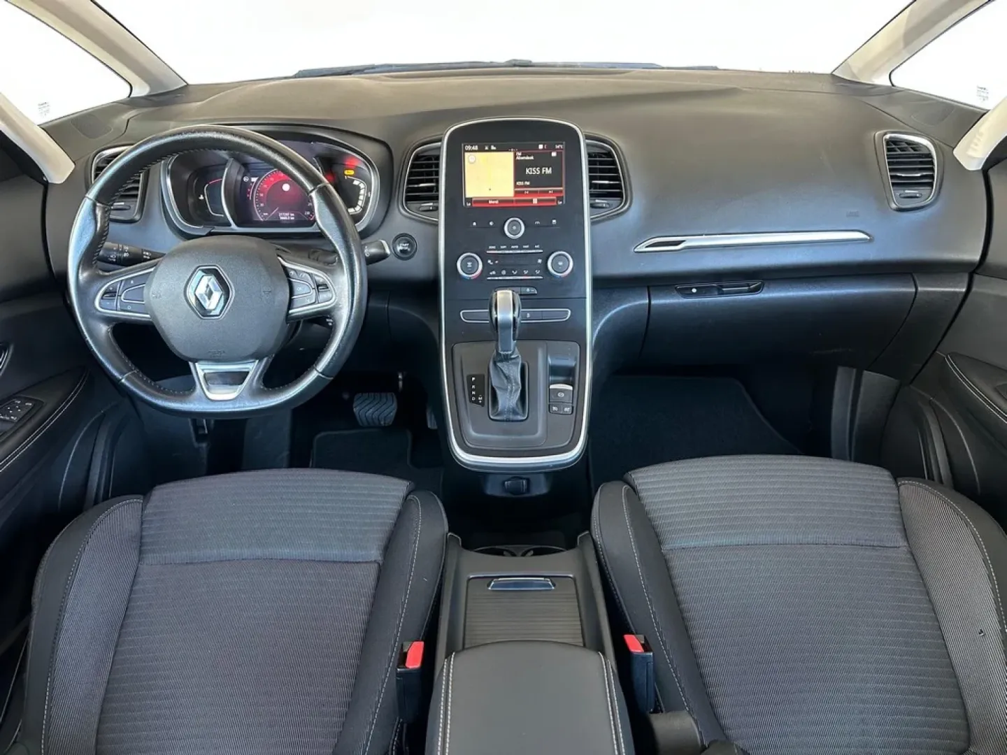 Cumpara/ Vinde online Renault Scenic 2018 SH, la cel mai bun pret pentru tine!