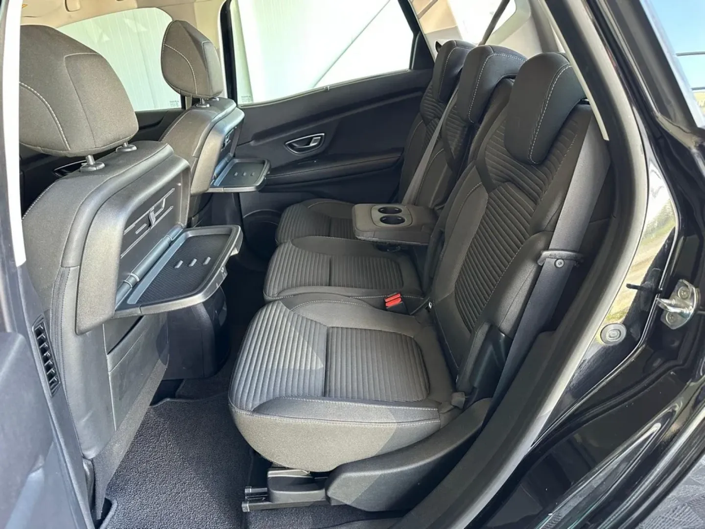 Cumpara/ Vinde online Renault Scenic 2018 SH, la cel mai bun pret pentru tine!