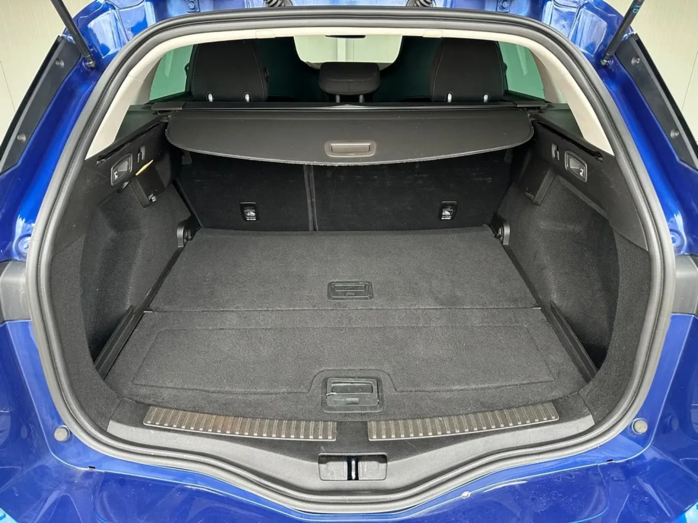 Cumpara/ Vinde online Renault Megane 2017 SH, la cel mai bun pret pentru tine!