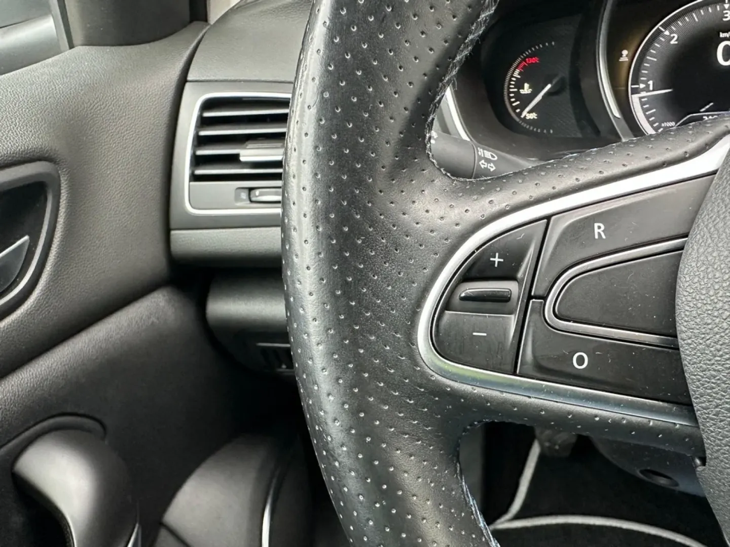 Cumpara/ Vinde online Renault Megane 2017 SH, la cel mai bun pret pentru tine!