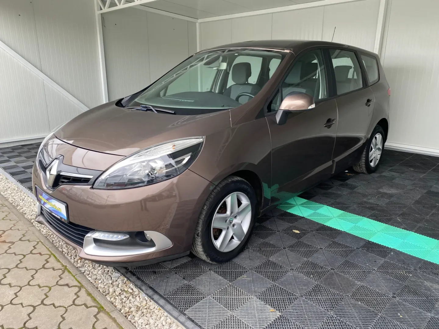 Cumpara/ Vinde online Renault Scenic 2013 SH, la cel mai bun pret pentru tine!