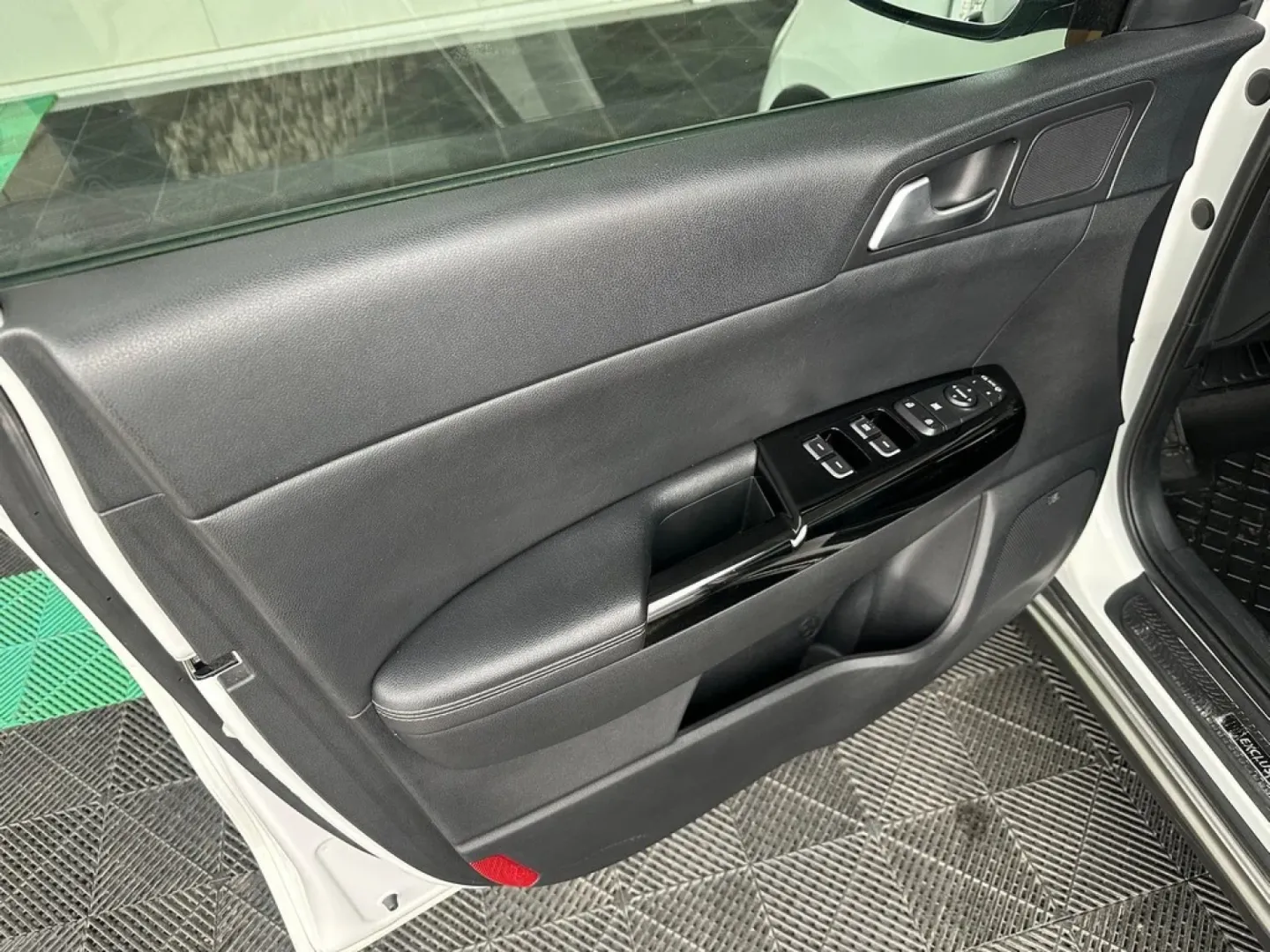 Cumpara/ Vinde online Kia Sportage 2016 SH, la cel mai bun pret pentru tine!