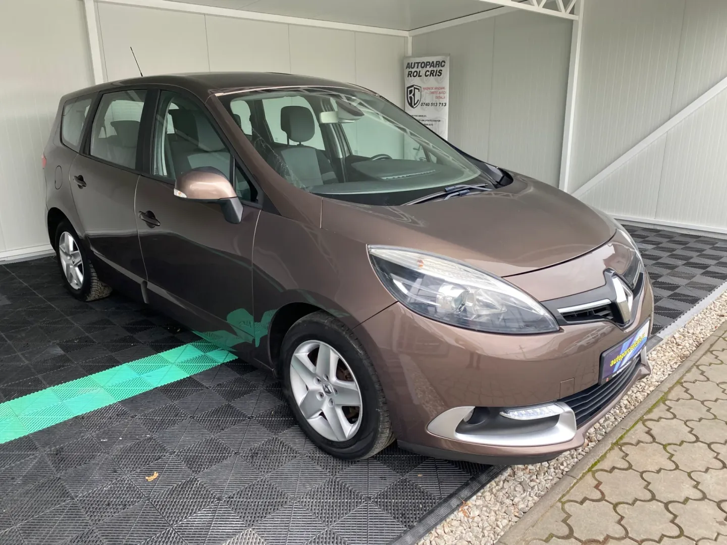 Cumpara/ Vinde online Renault Scenic 2013 SH, la cel mai bun pret pentru tine!