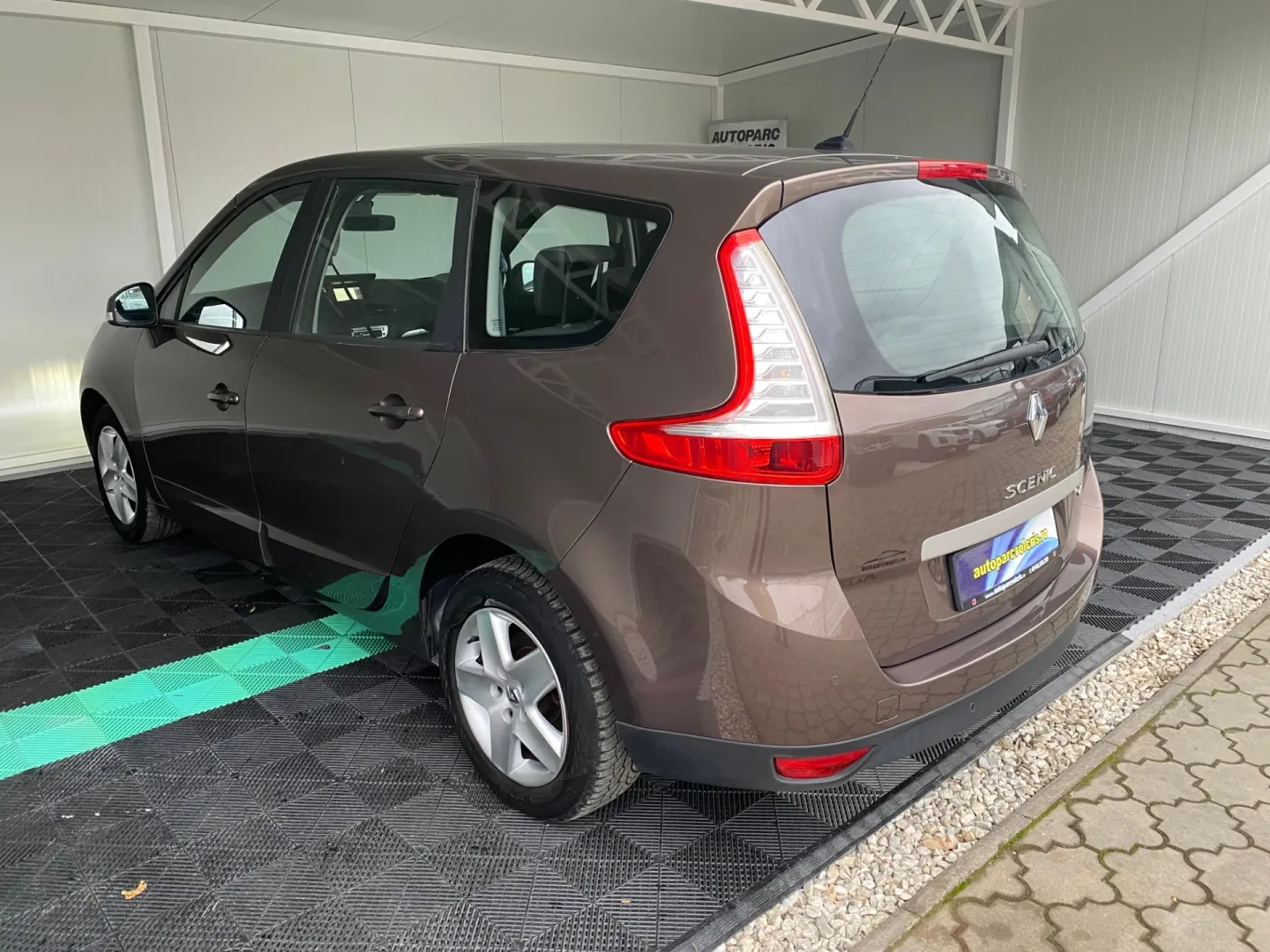 Cumpara/ Vinde online Renault Scenic 2013 SH, la cel mai bun pret pentru tine!