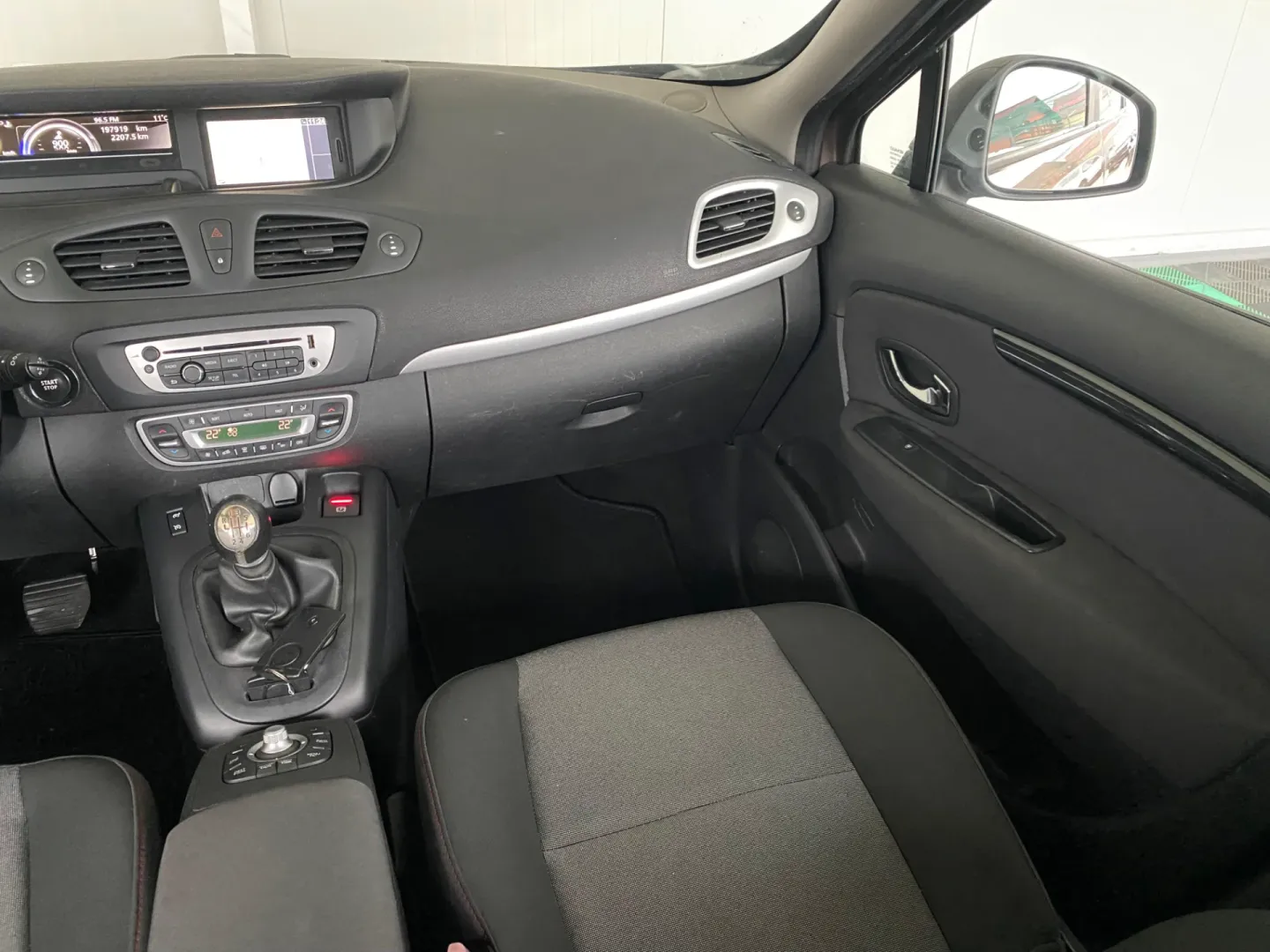 Cumpara/ Vinde online Renault Scenic 2013 SH, la cel mai bun pret pentru tine!