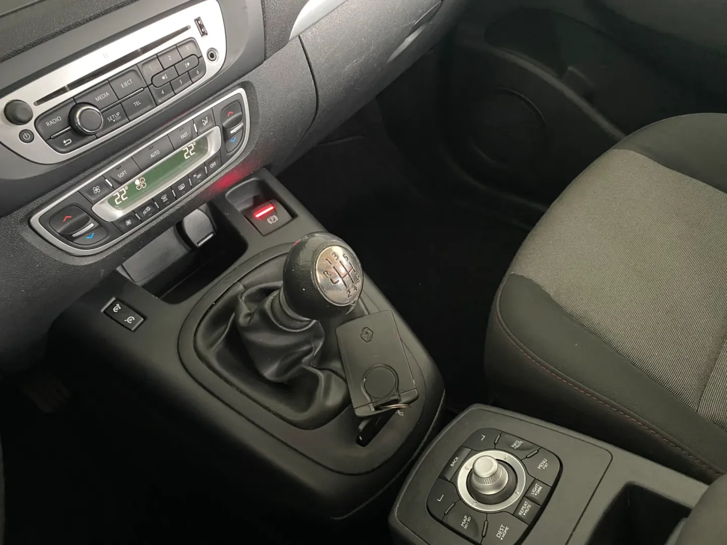Cumpara/ Vinde online Renault Scenic 2013 SH, la cel mai bun pret pentru tine!