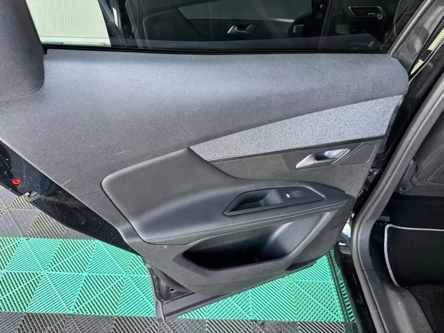 Cumpara/ Vinde online Peugeot 3008 2019 SH, la cel mai bun pret pentru tine!