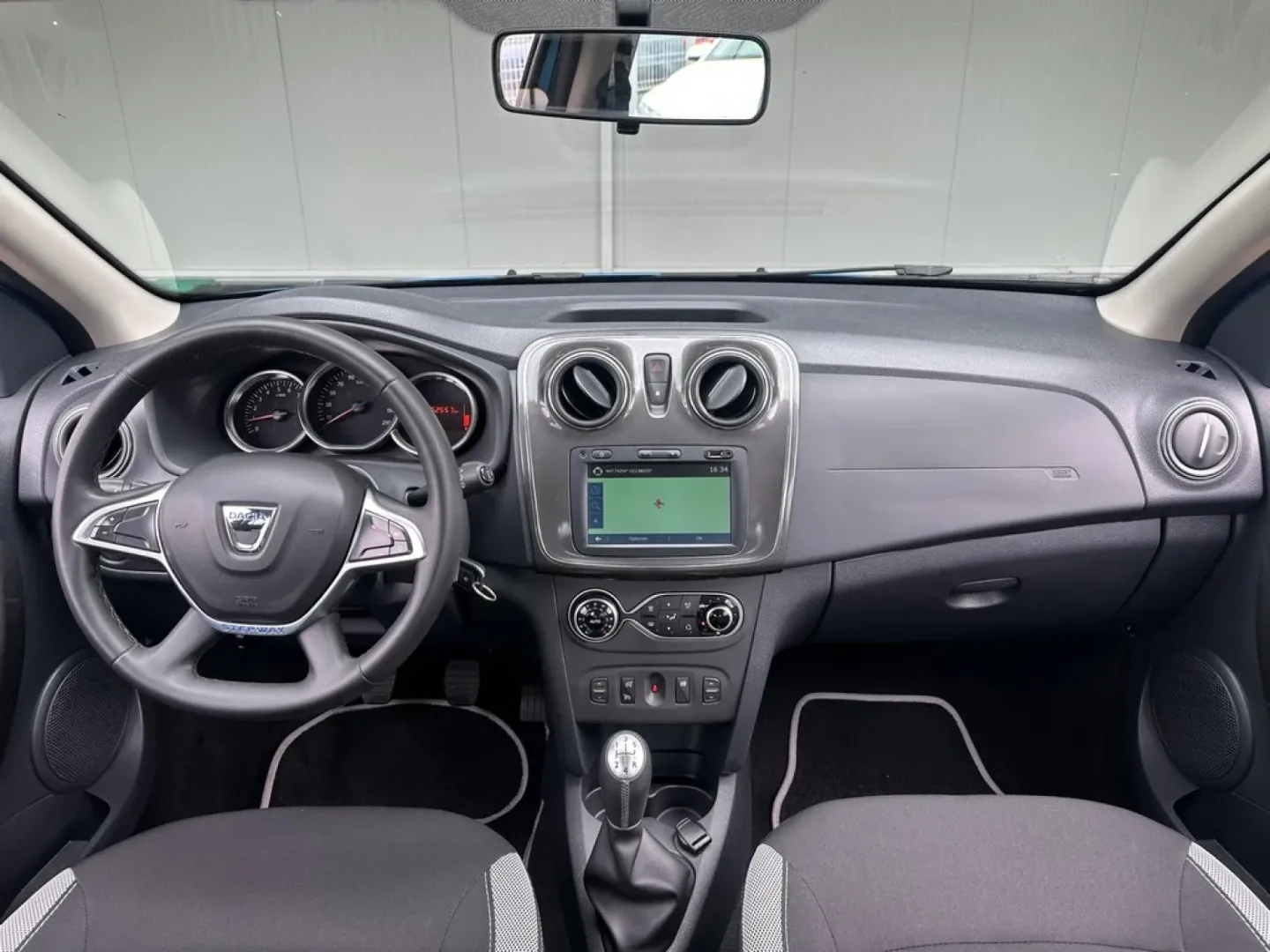 Cumpara/ Vinde online Dacia Sandero 2020 SH, la cel mai bun pret pentru tine!