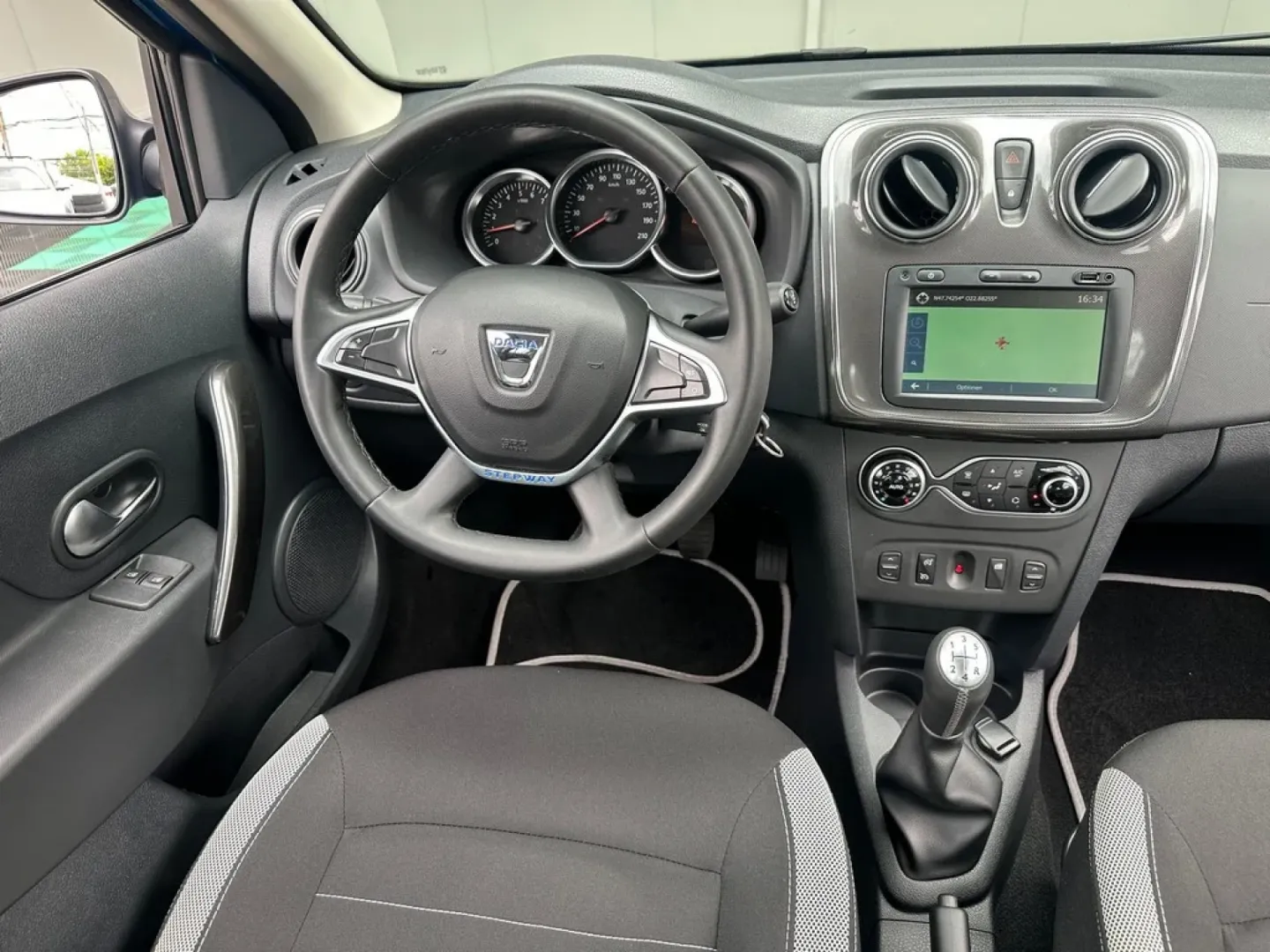 Cumpara/ Vinde online Dacia Sandero 2020 SH, la cel mai bun pret pentru tine!