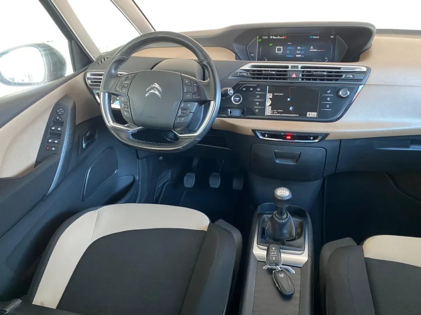 Cumpara/ Vinde online Citroen C4 2015 SH, la cel mai bun pret pentru tine!