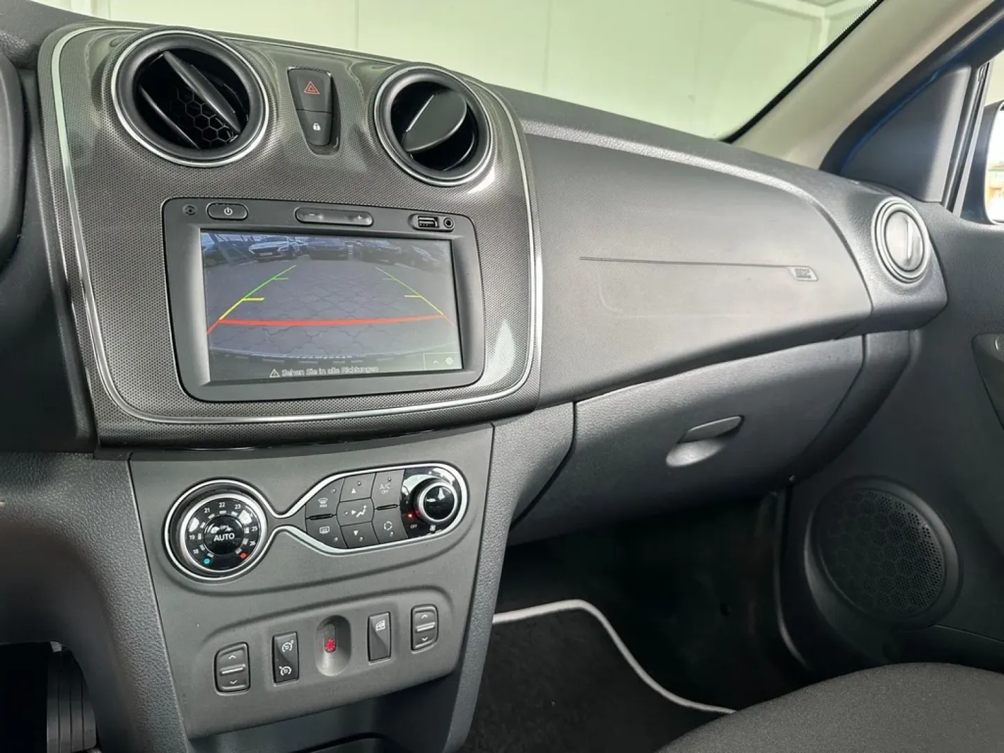 Cumpara/ Vinde online Dacia Sandero 2020 SH, la cel mai bun pret pentru tine!