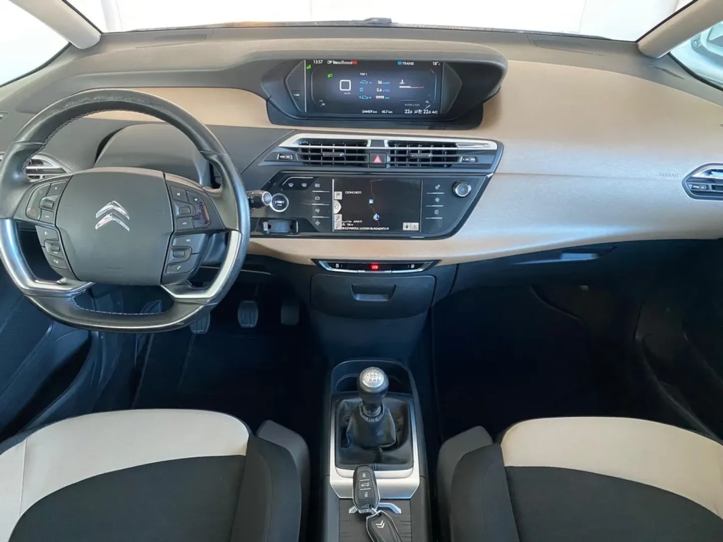 Cumpara/ Vinde online Citroen C4 2015 SH, la cel mai bun pret pentru tine!