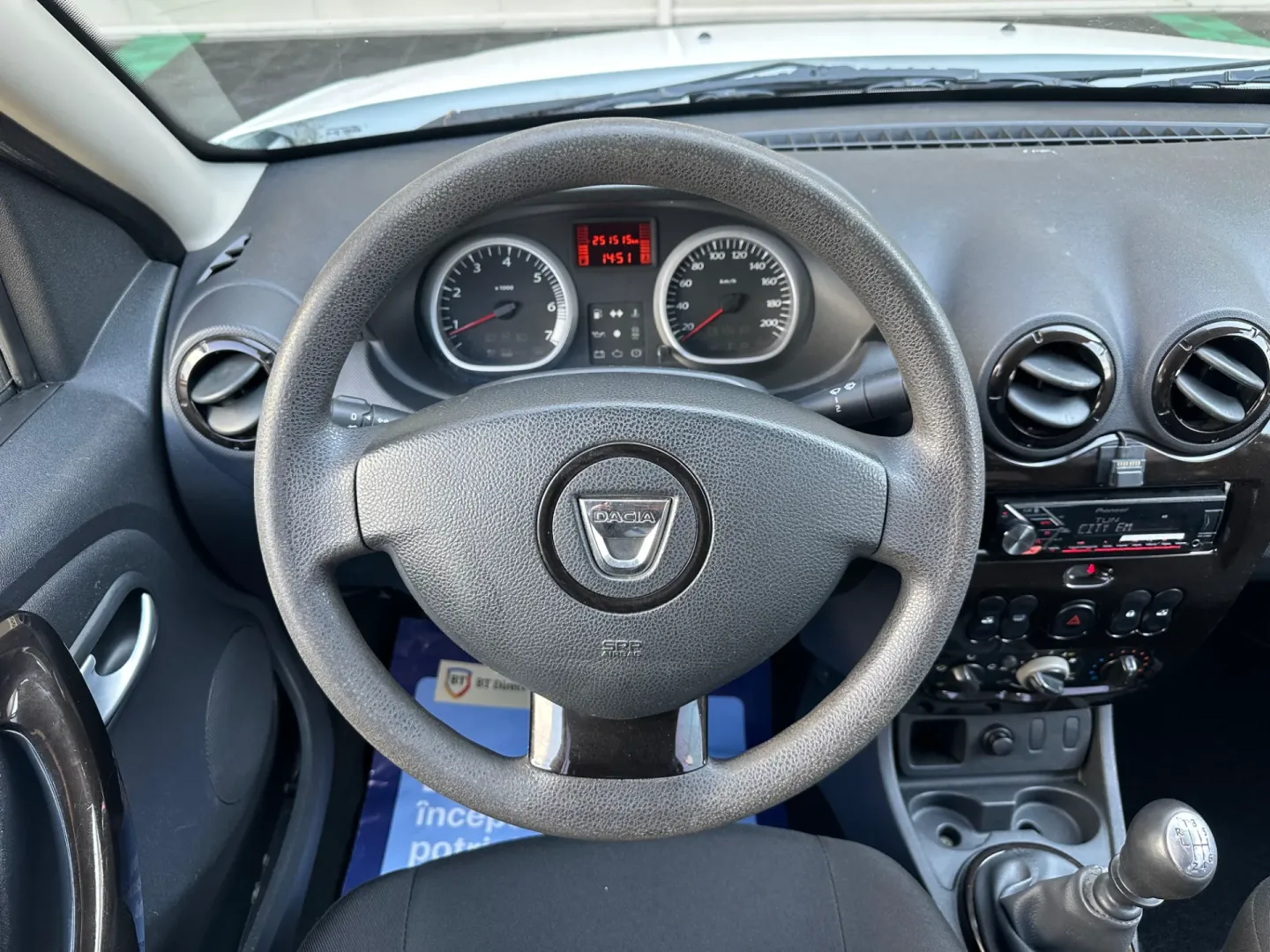 Cumpara/ Vinde online Dacia Duster 2011 SH, la cel mai bun pret pentru tine!