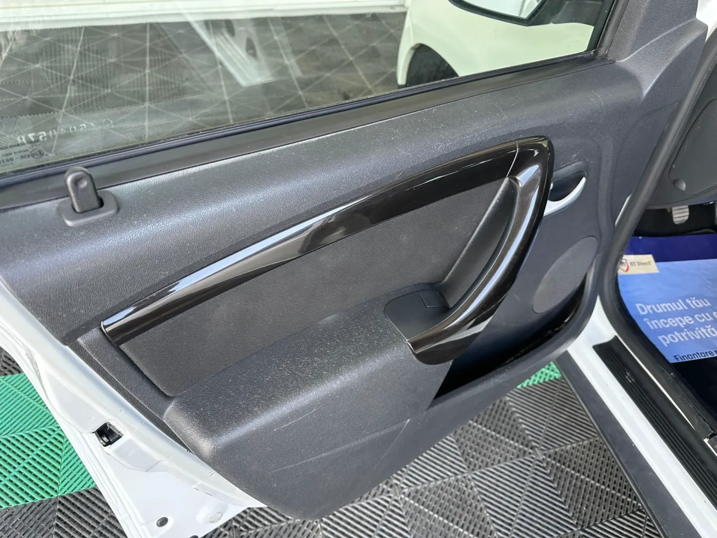 Cumpara/ Vinde online Dacia Duster 2011 SH, la cel mai bun pret pentru tine!