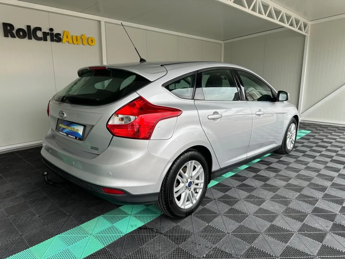 Cumpara/ Vinde online Ford Focus 2013 SH, la cel mai bun pret pentru tine!