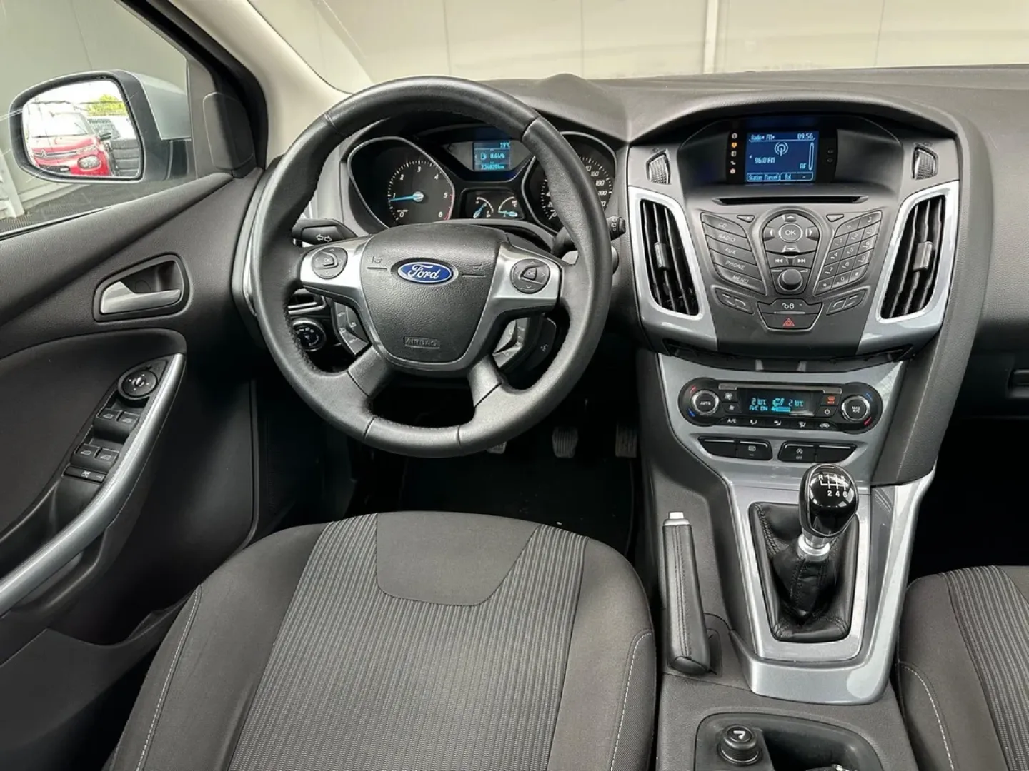 Cumpara/ Vinde online Ford Focus 2013 SH, la cel mai bun pret pentru tine!