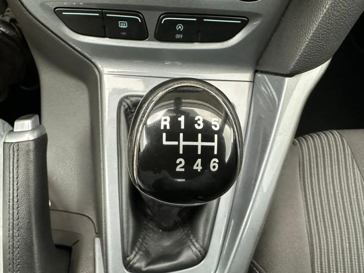 Cumpara/ Vinde online Ford Focus 2013 SH, la cel mai bun pret pentru tine!