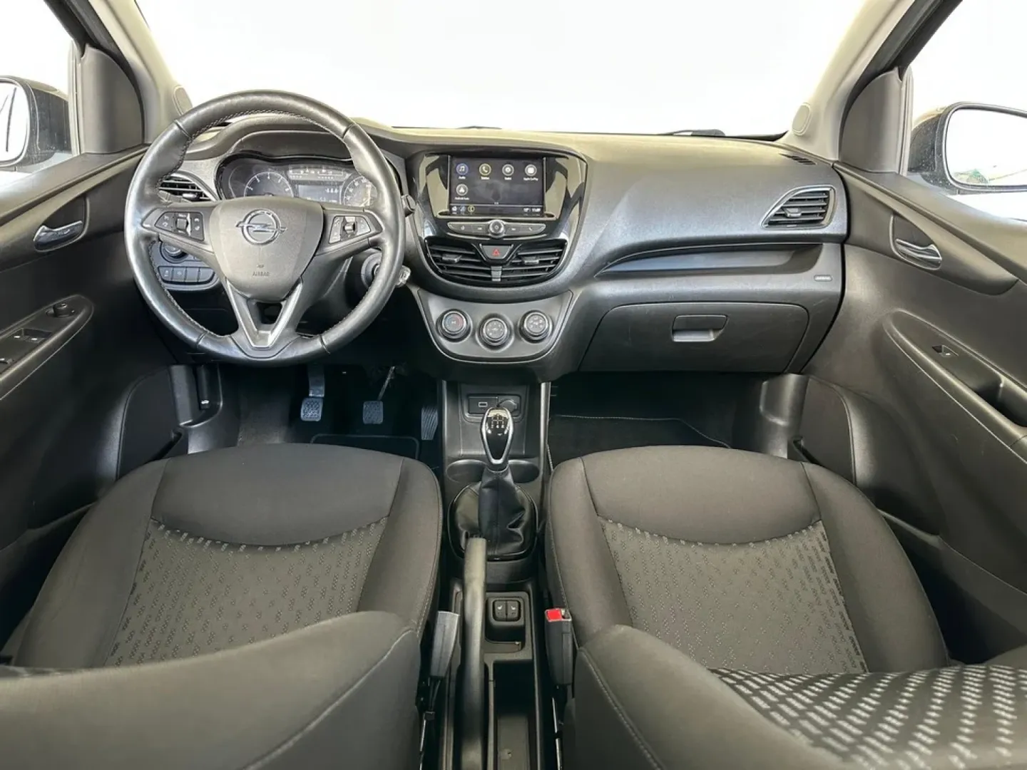 Cumpara/ Vinde online Opel Karl 2019 SH, la cel mai bun pret pentru tine!
