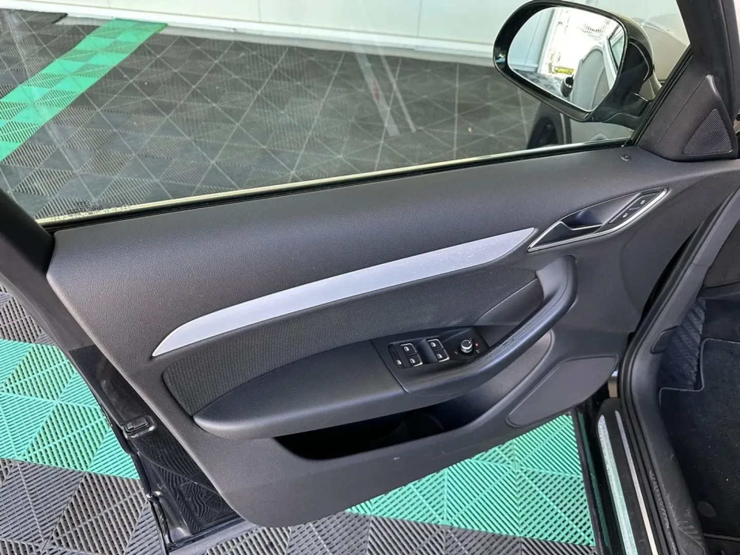 Cumpara/ Vinde online Audi Q3 2014 SH, la cel mai bun pret pentru tine!