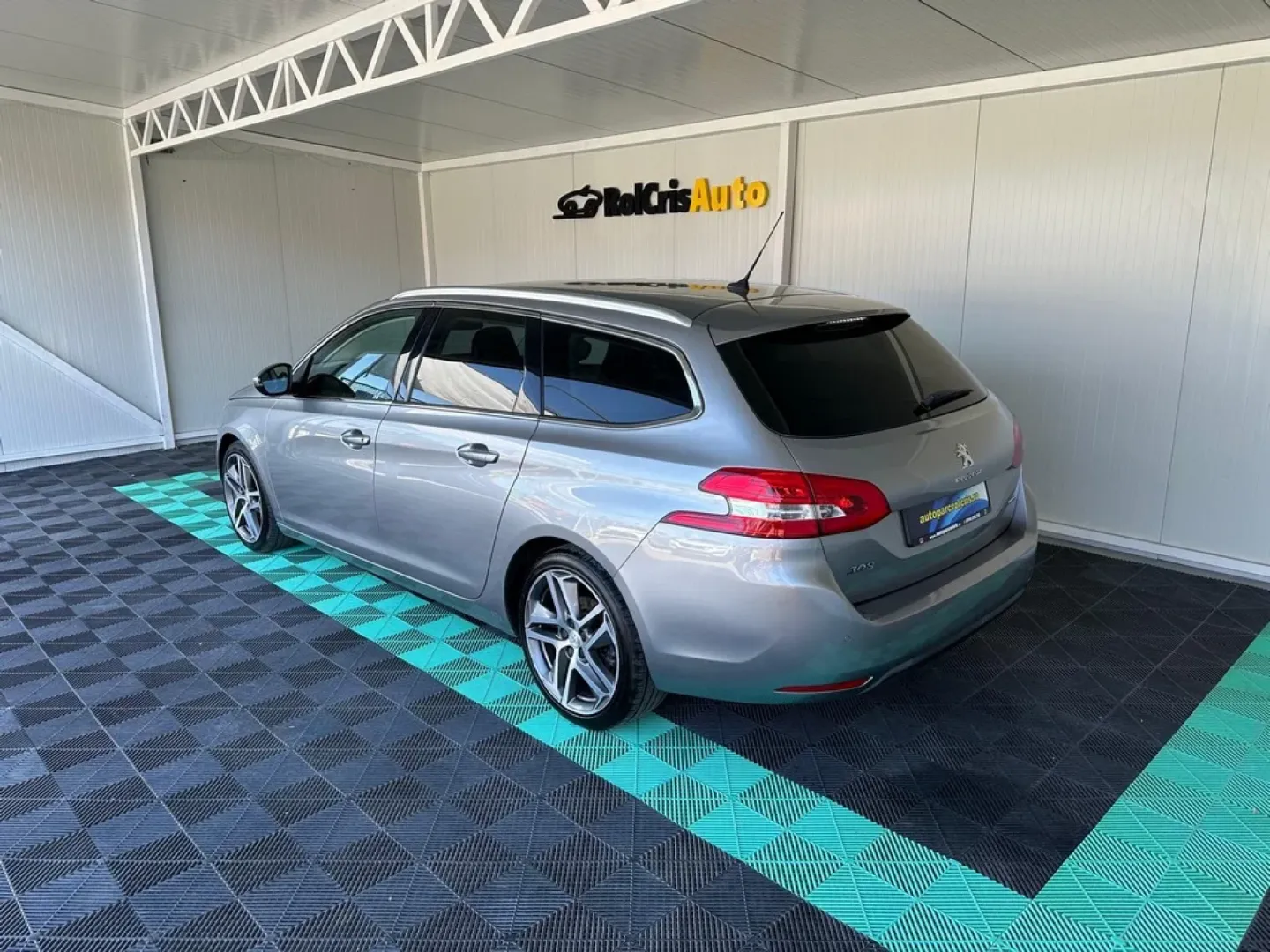 Cumpara/ Vinde online Peugeot 308 2015 SH, la cel mai bun pret pentru tine!