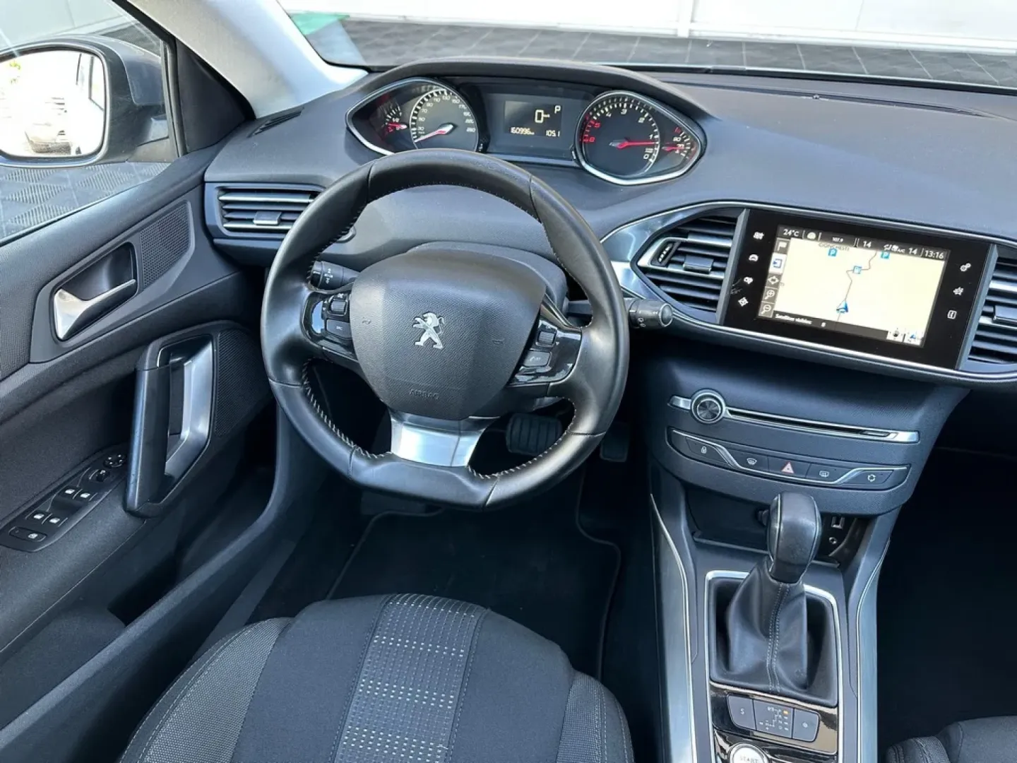 Cumpara/ Vinde online Peugeot 308 2015 SH, la cel mai bun pret pentru tine!