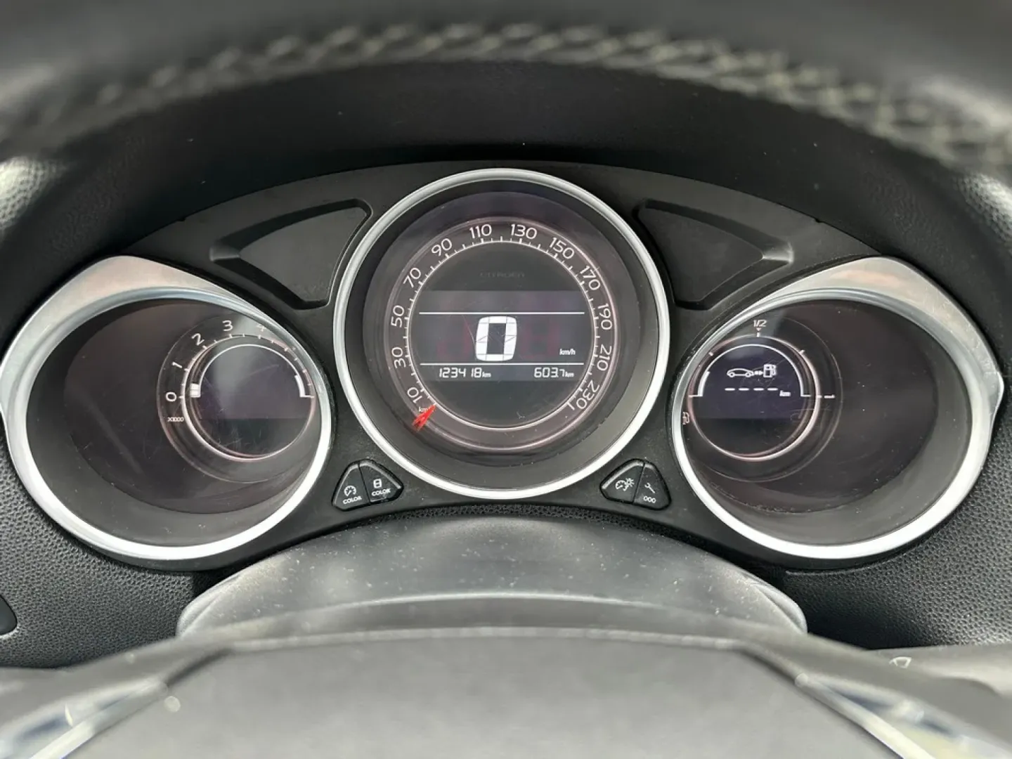 Cumpara/ Vinde online Citroen DS4 2012 SH, la cel mai bun pret pentru tine!