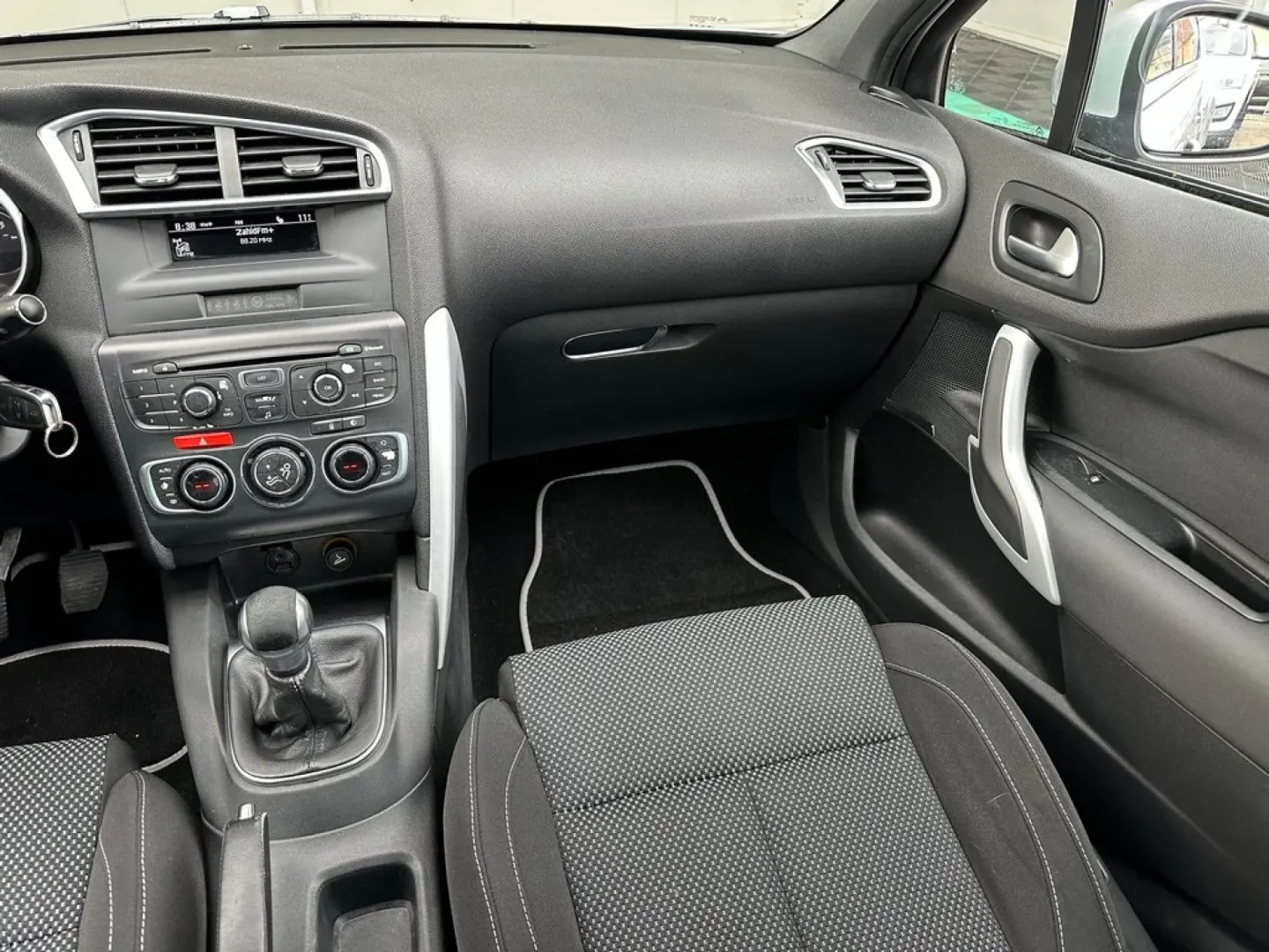 Cumpara/ Vinde online Citroen DS4 2012 SH, la cel mai bun pret pentru tine!