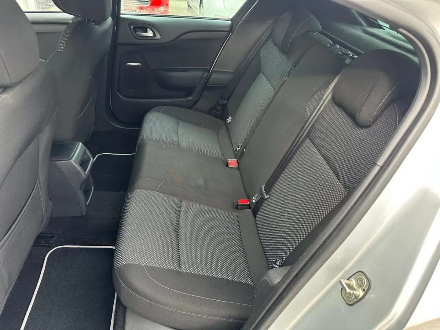 Cumpara/ Vinde online Citroen DS4 2012 SH, la cel mai bun pret pentru tine!