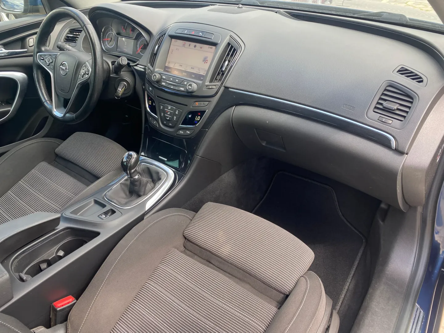 Cumpara/ Vinde online Opel Insignia 2016 SH, la cel mai bun pret pentru tine!