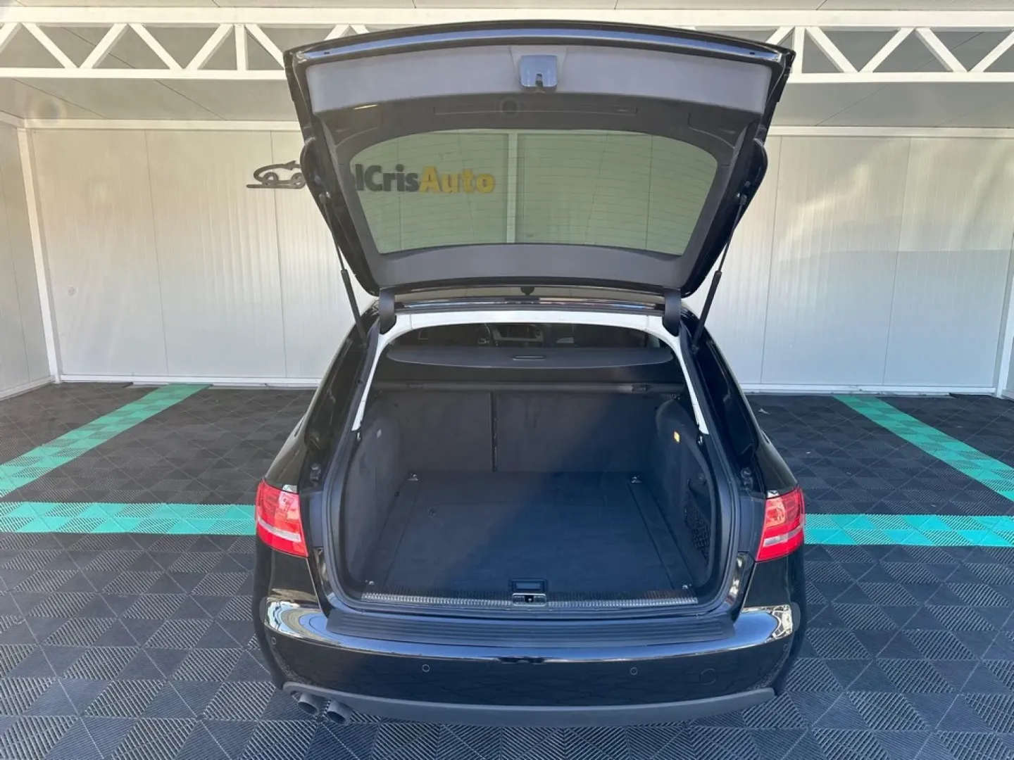 Cumpara/ Vinde online Audi A4 2010 SH, la cel mai bun pret pentru tine!