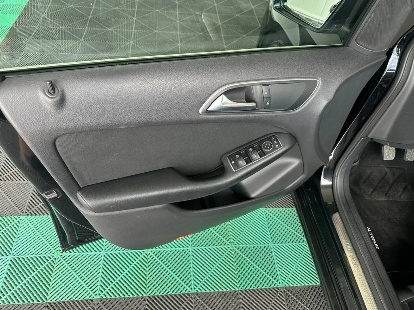 Cumpara/ Vinde online Mercedes-Benz B-Class 2014 SH, la cel mai bun pret pentru tine!