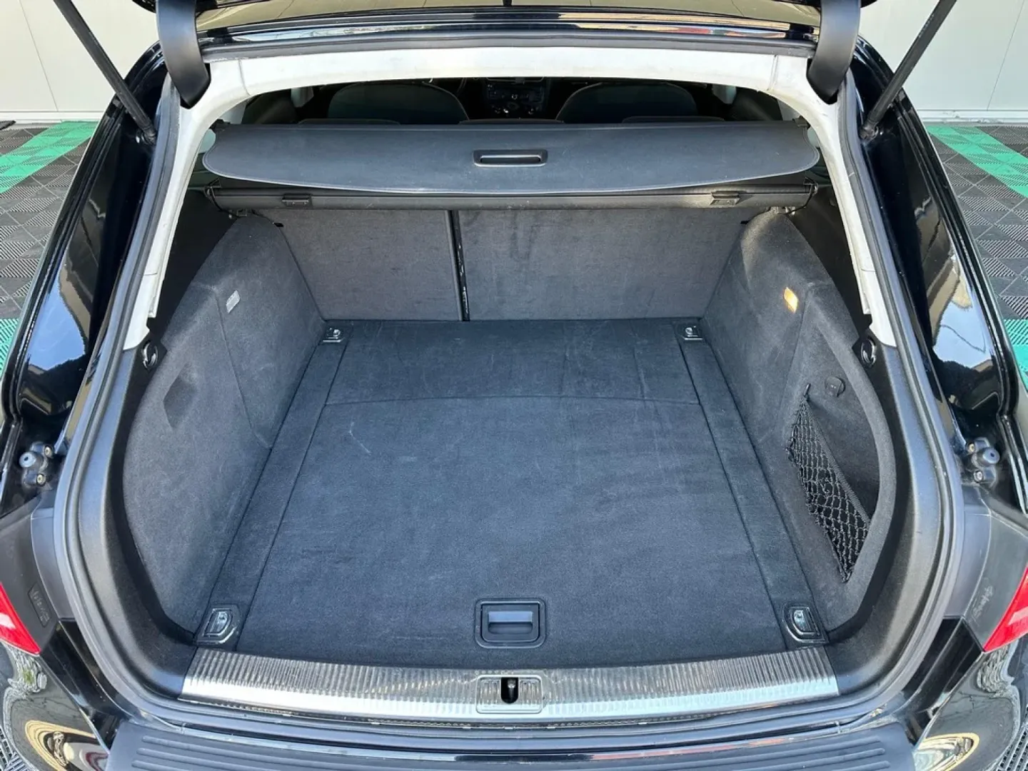 Cumpara/ Vinde online Audi A4 2010 SH, la cel mai bun pret pentru tine!