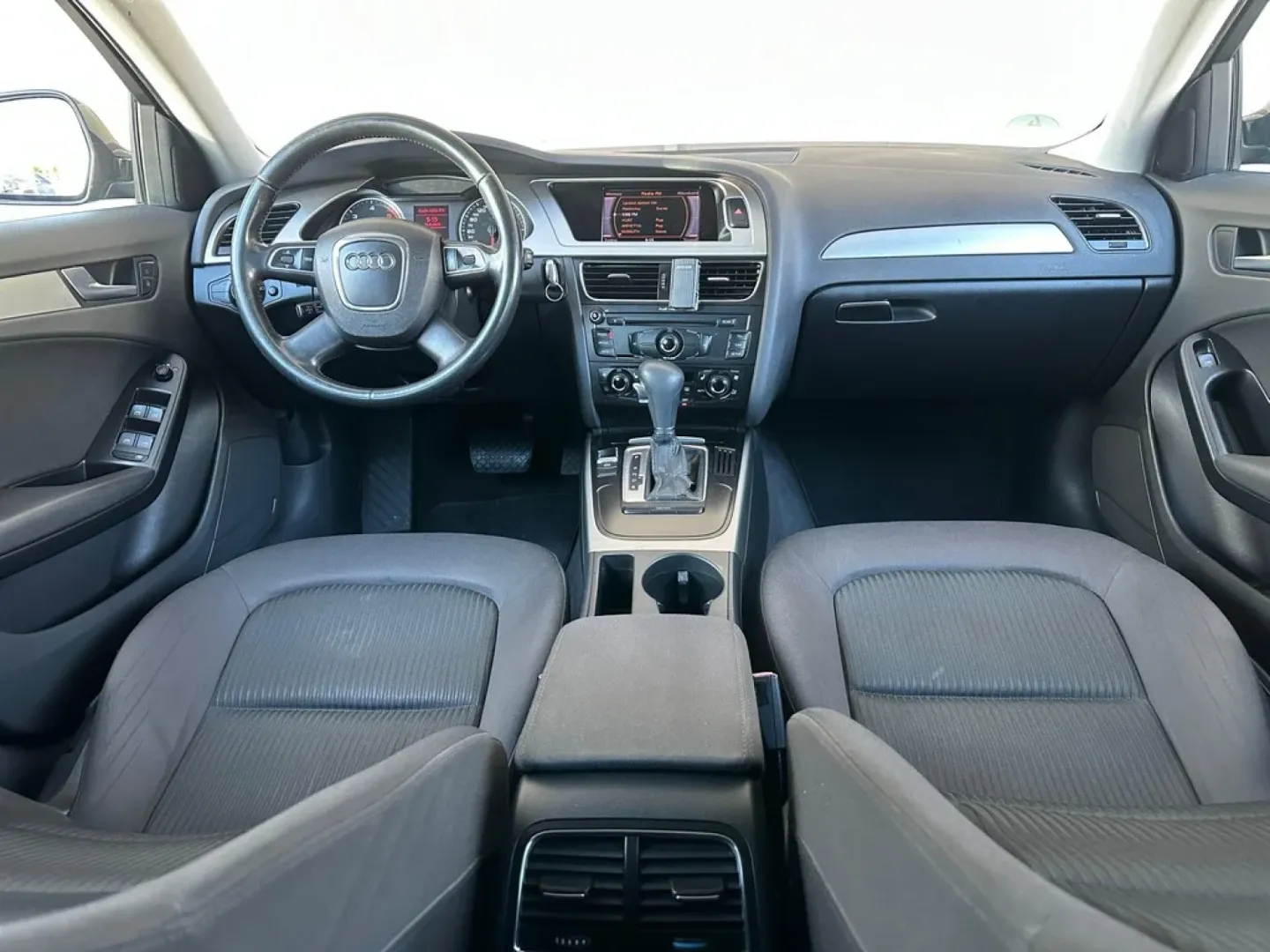 Cumpara/ Vinde online Audi A4 2010 SH, la cel mai bun pret pentru tine!
