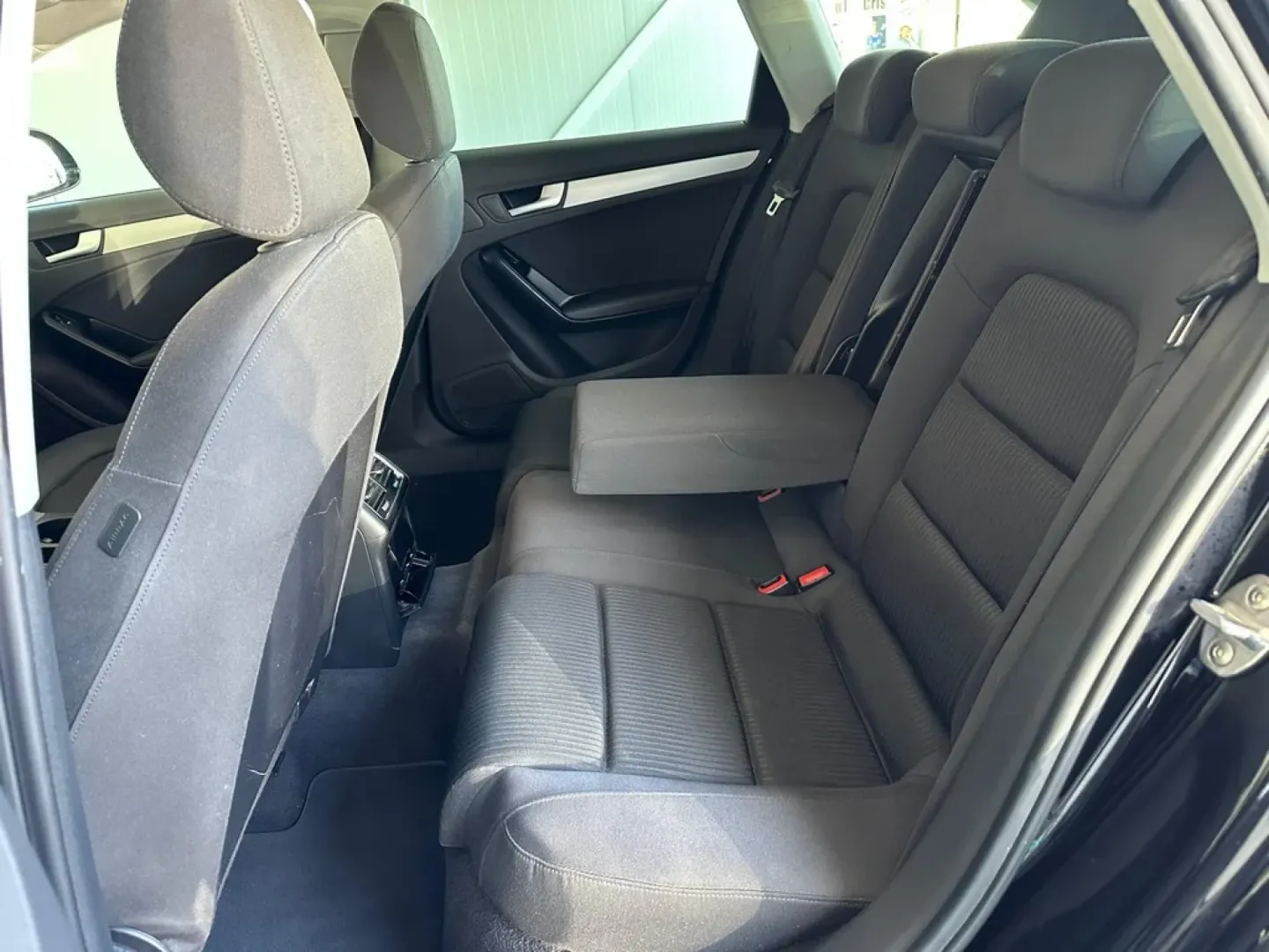 Cumpara/ Vinde online Audi A4 2010 SH, la cel mai bun pret pentru tine!