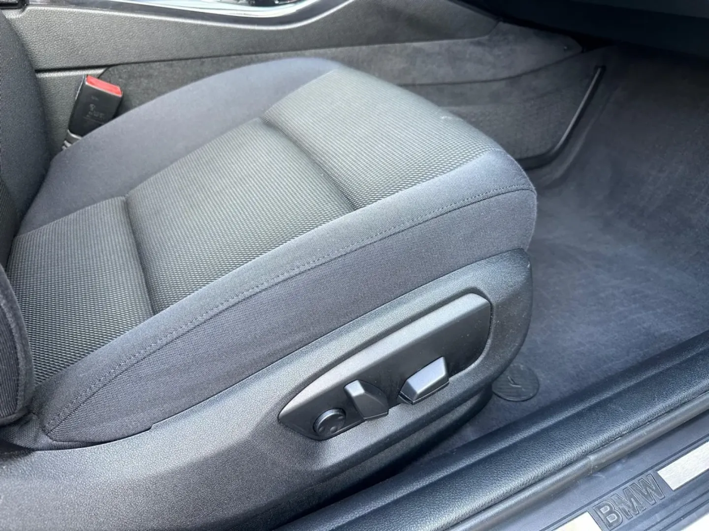 Cumpara/ Vinde online BMW 5 Series 2017 SH, la cel mai bun pret pentru tine!