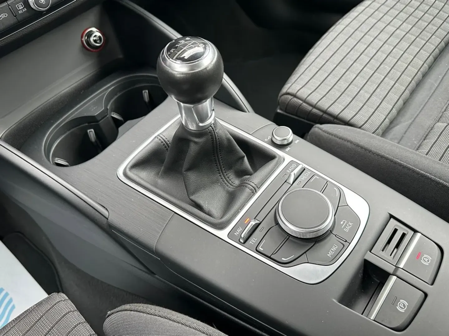 Cumpara/ Vinde online Audi A3 2015 SH, la cel mai bun pret pentru tine!