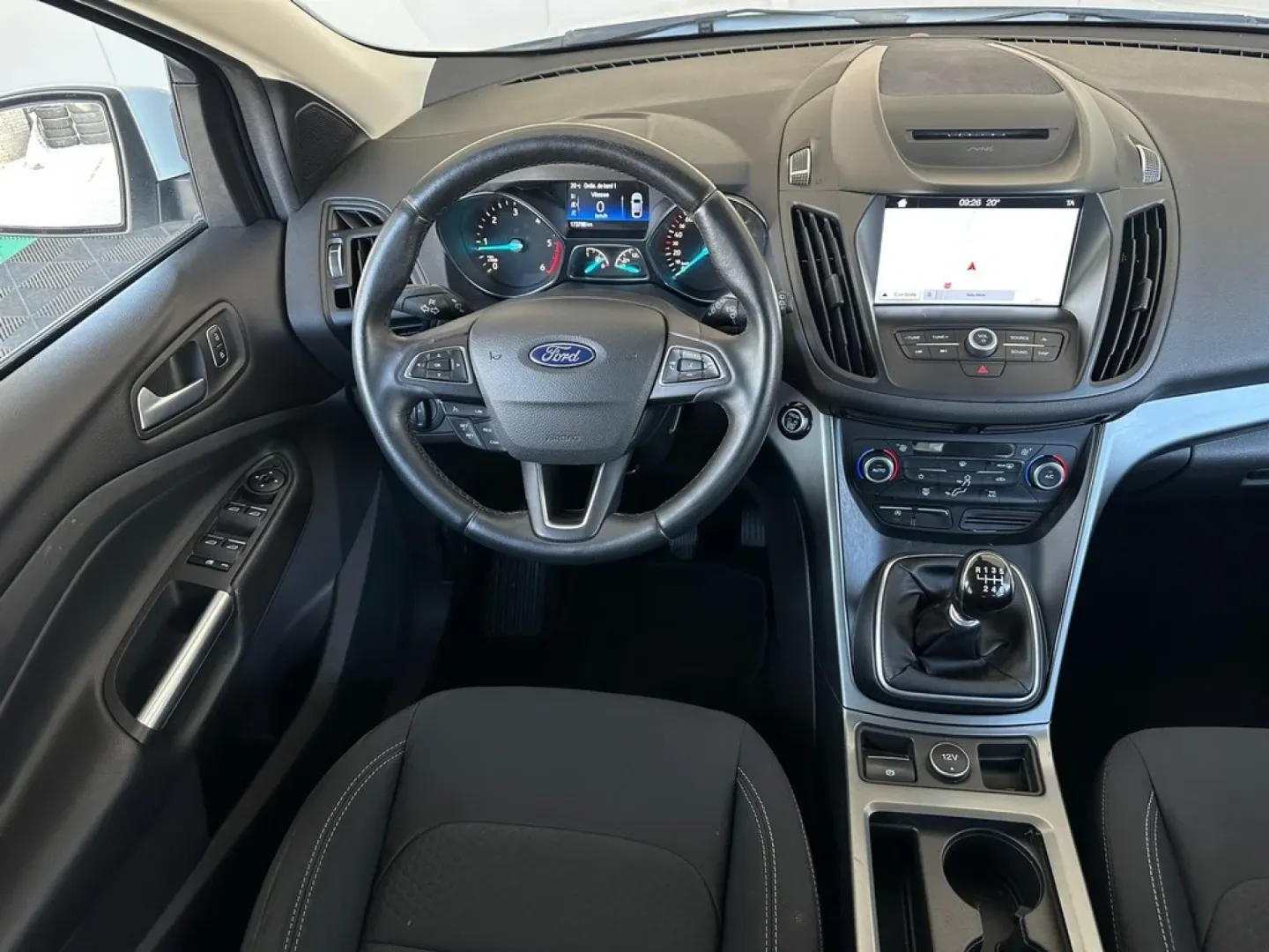 Cumpara/ Vinde online Ford Kuga 2017 SH, la cel mai bun pret pentru tine!