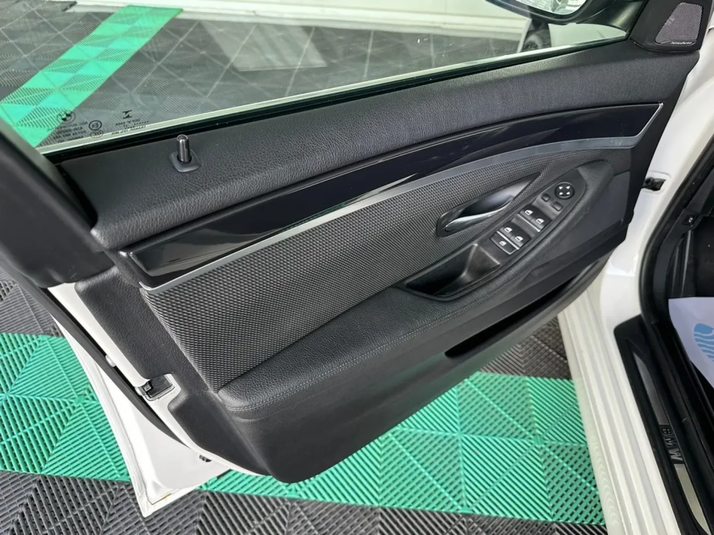 Cumpara/ Vinde online BMW 5 Series 2017 SH, la cel mai bun pret pentru tine!