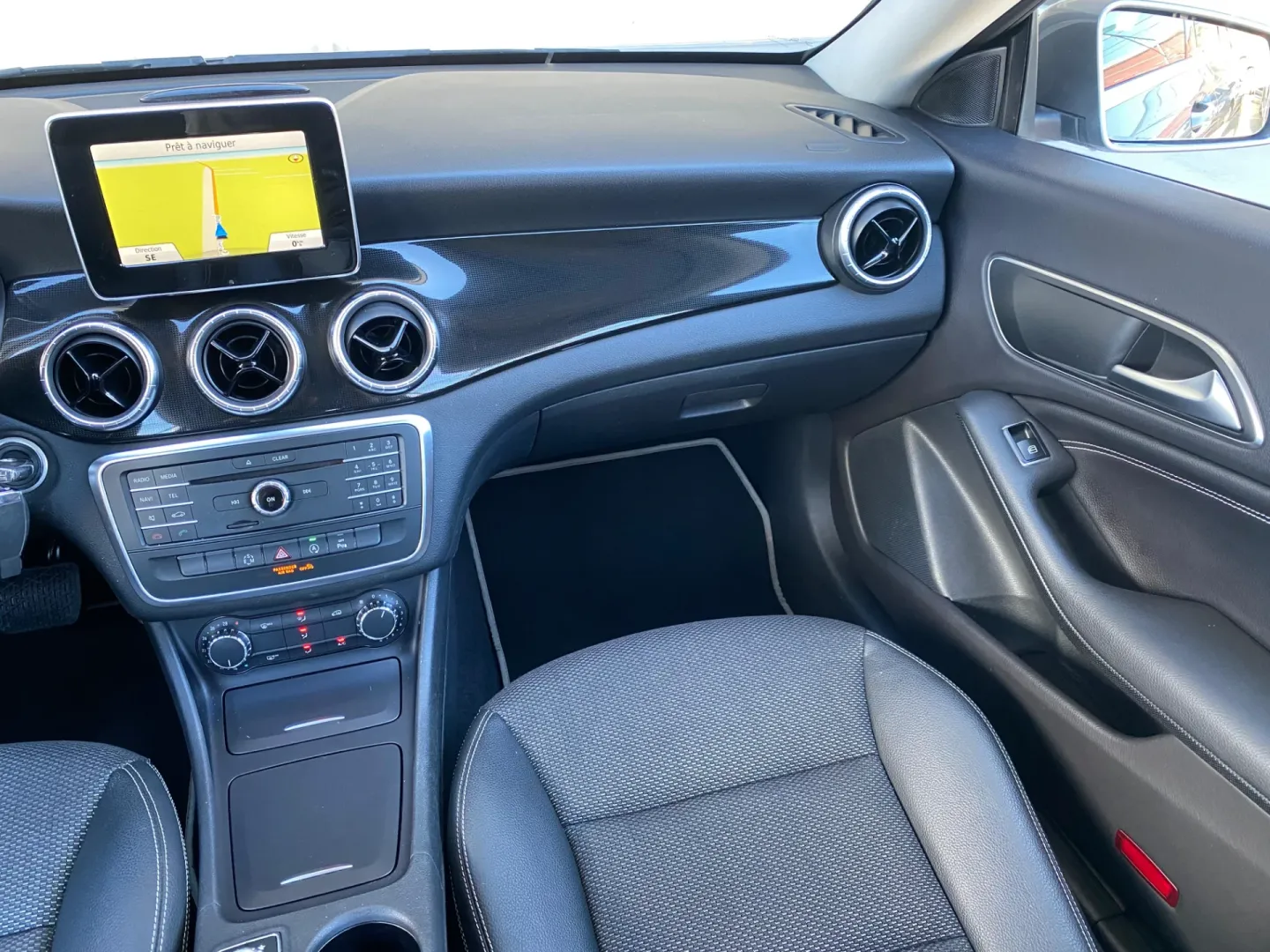 Cumpara/ Vinde online Mercedes-Benz CLA-Class 2015 SH, la cel mai bun pret pentru tine!